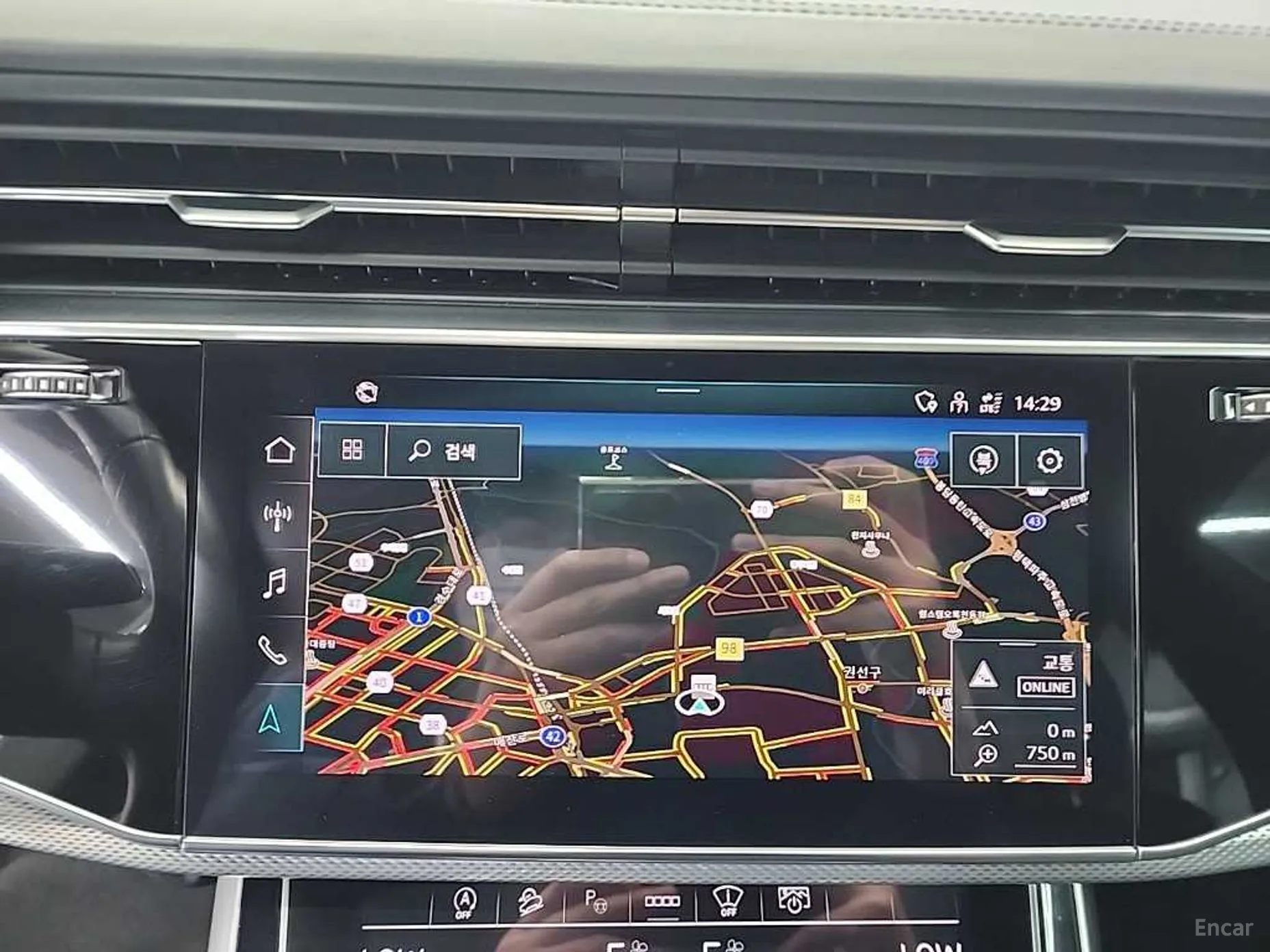 Audi Q8 (4M) превью 15