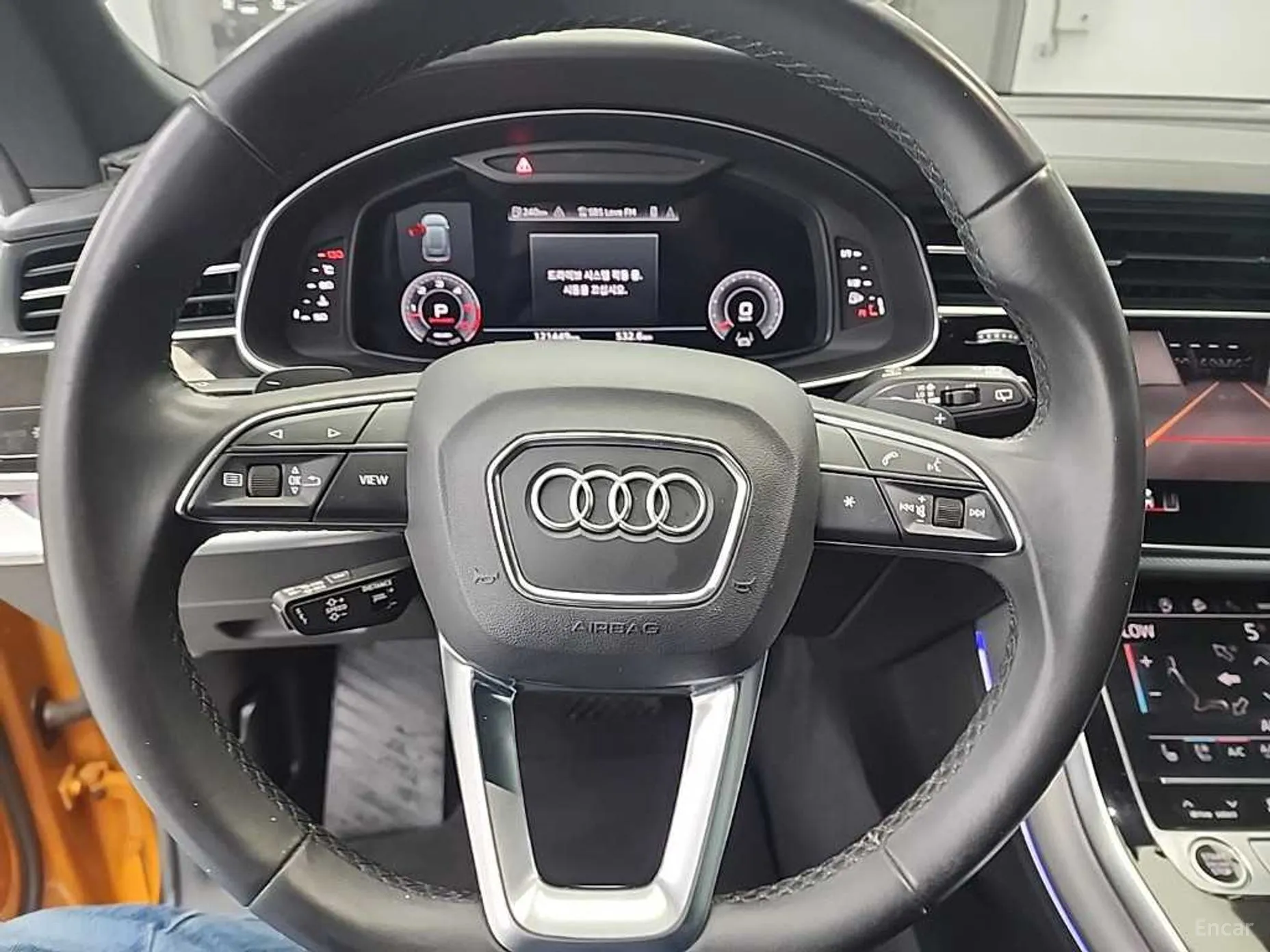 Audi Q8 (4M) превью 9