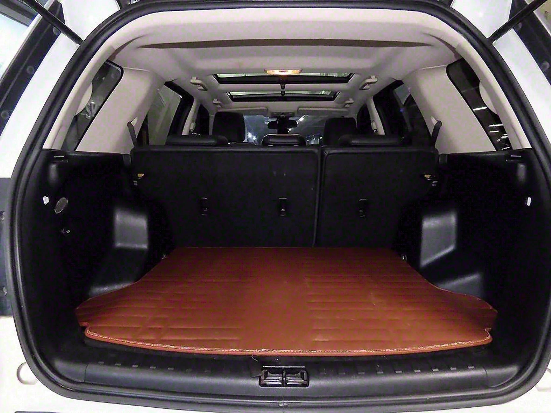 Land Rover Freelander 2 превью 17