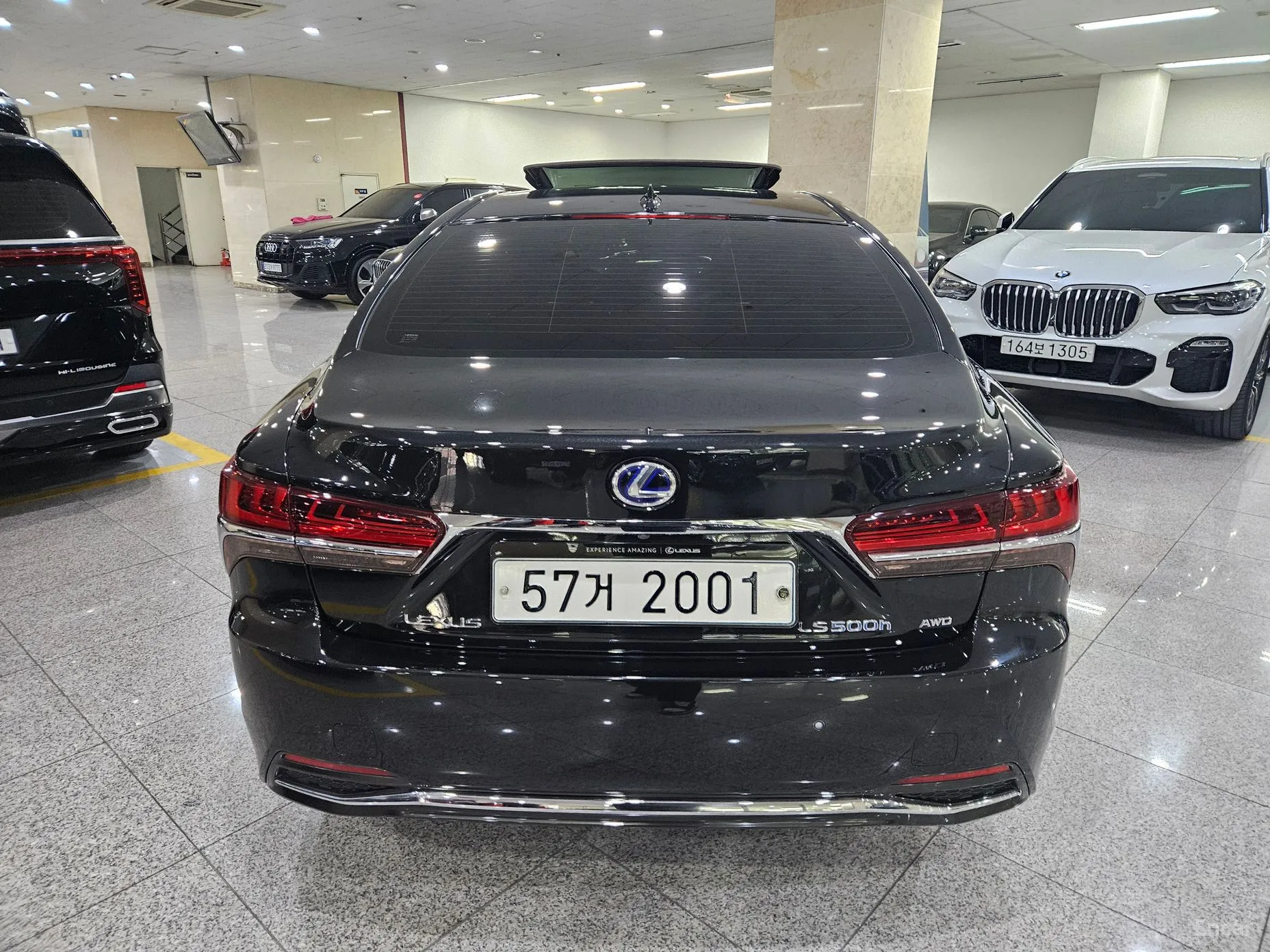 Lexus LS500h Gen 5 превью 4