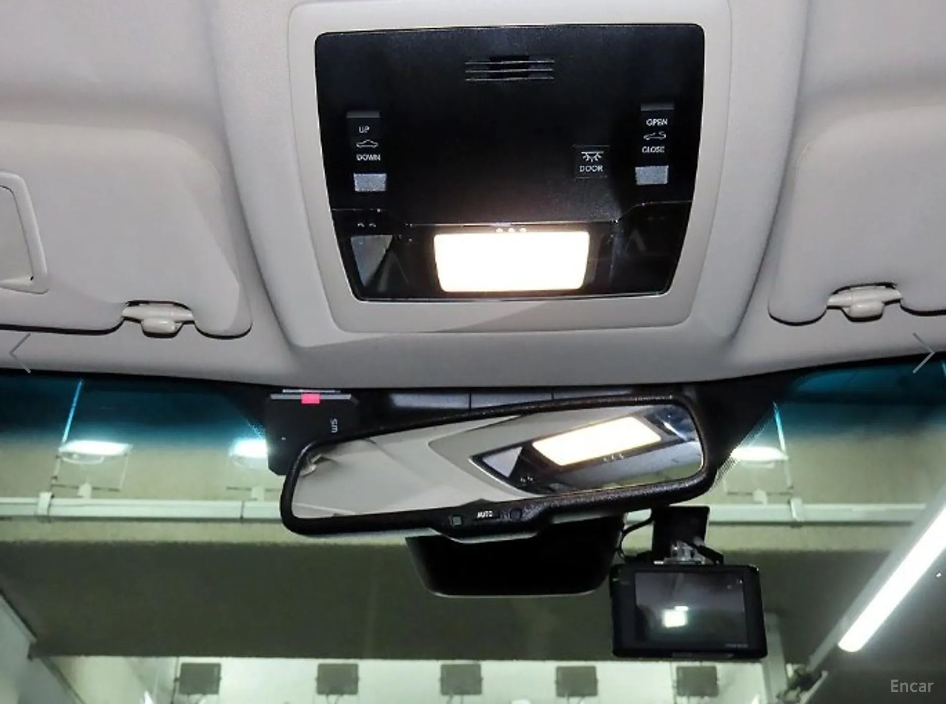 Lexus NX300h превью 14