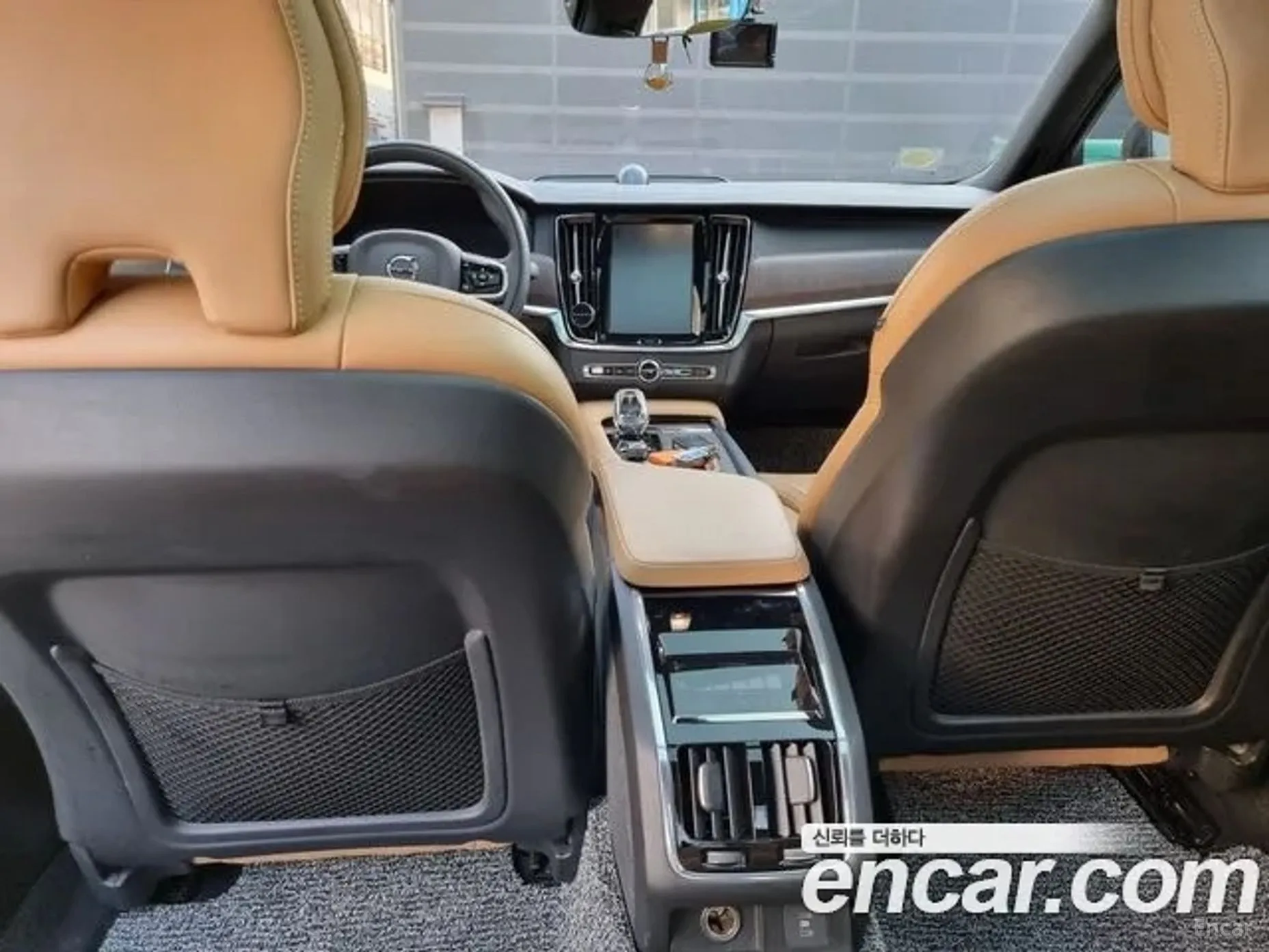 Volvo S90 превью 11