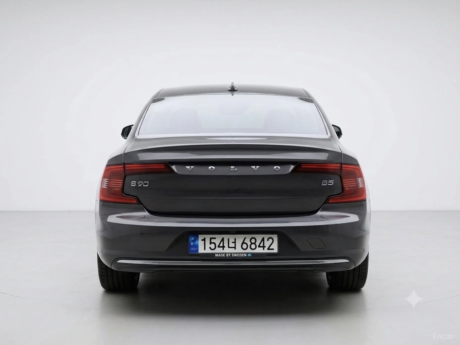 Volvo S90 превью 4