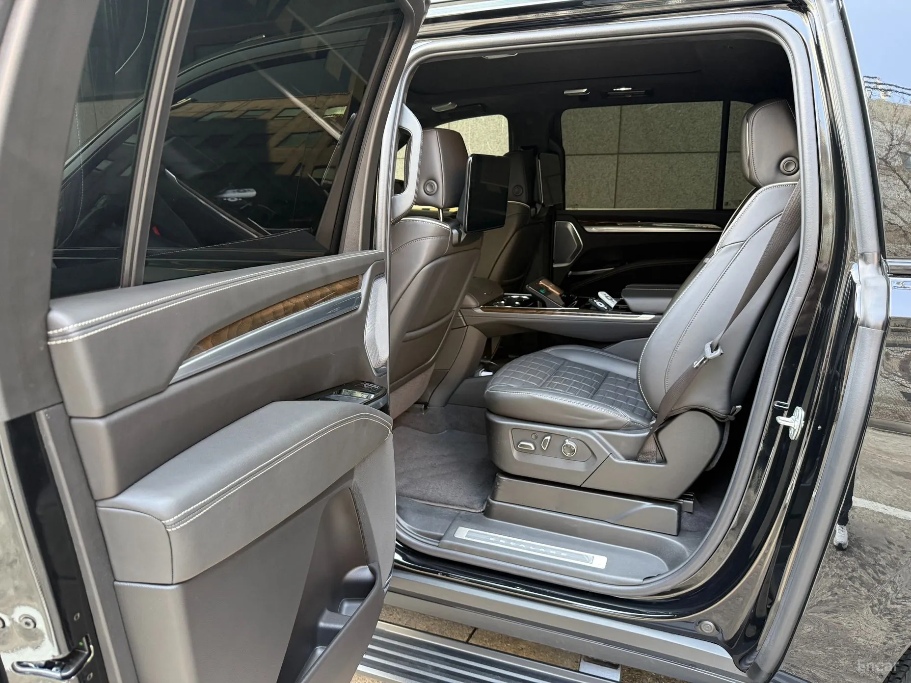 Cadillac Escalade 5th Generation превью 11