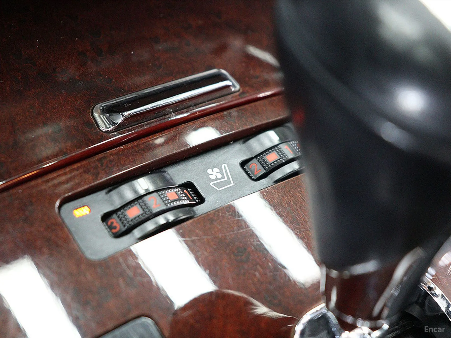 Lexus IS250 превью 10