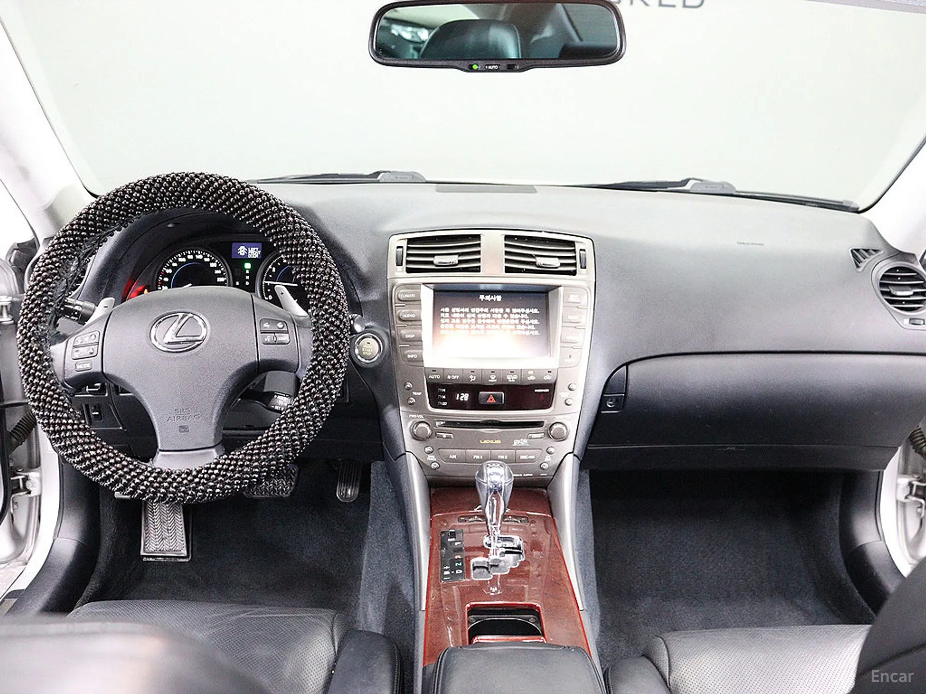 Lexus IS250 превью 14
