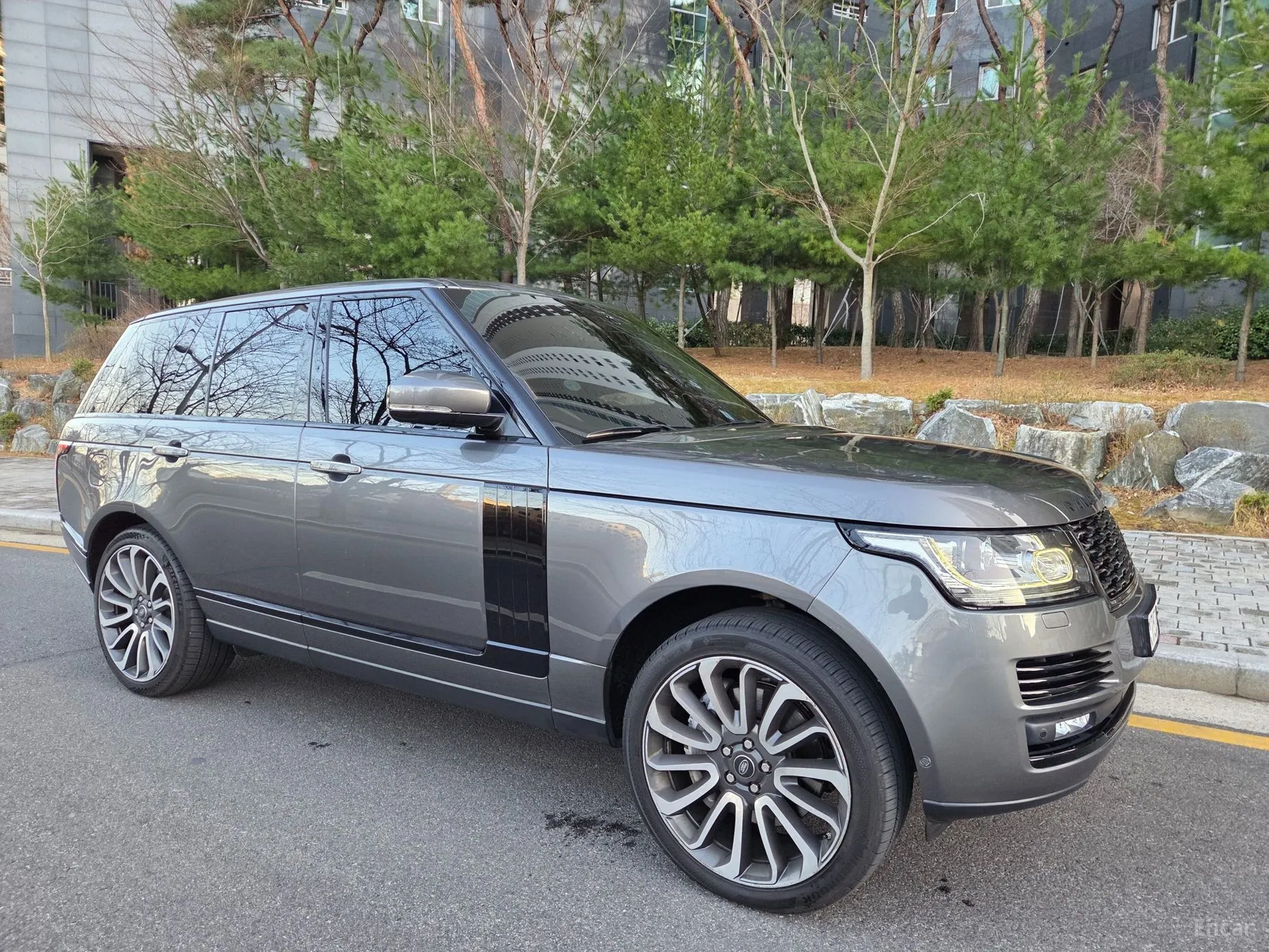 Land Rover Range Rover 4th Generation превью 3