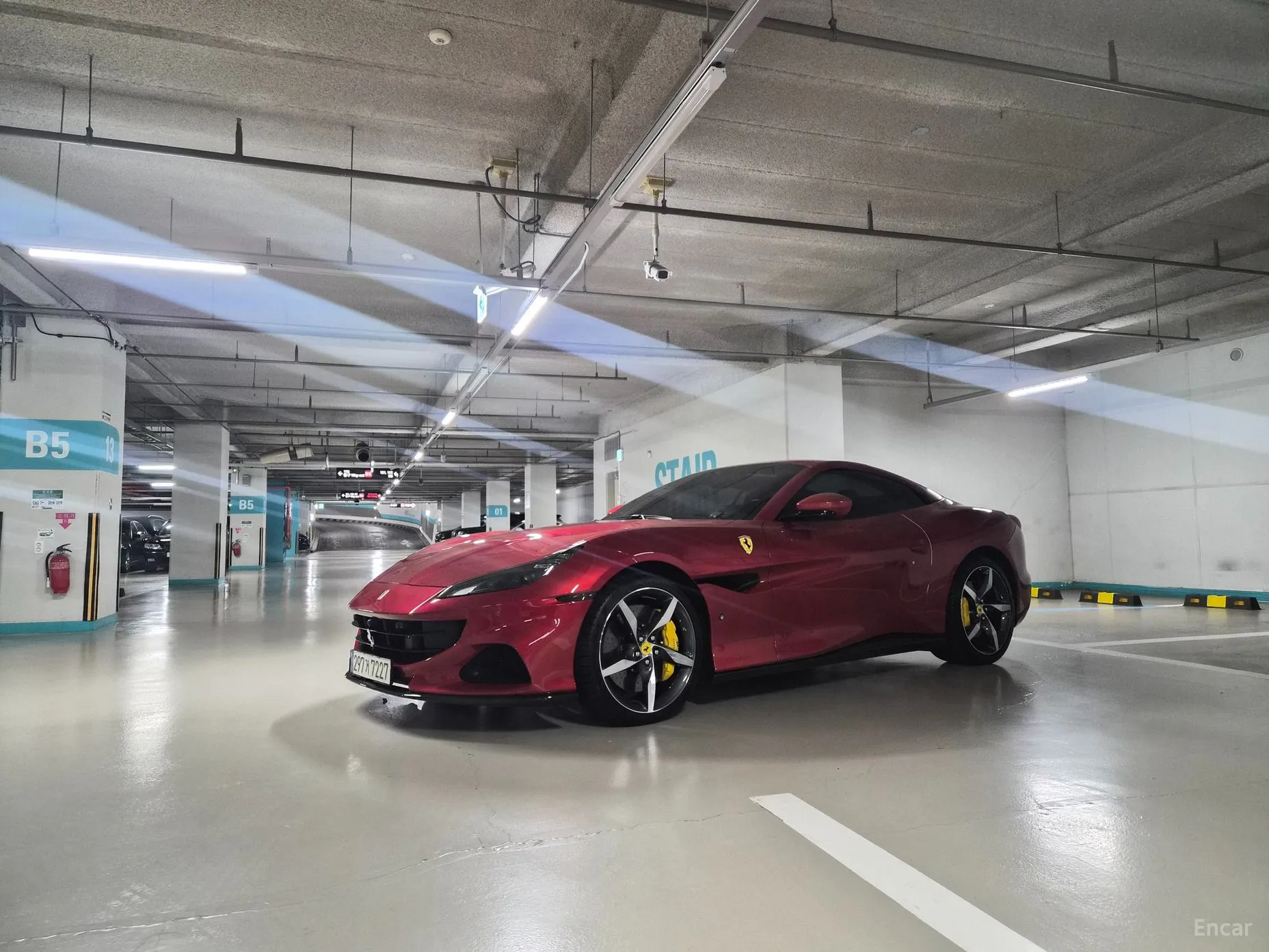 Ferrari Portofino превью 13