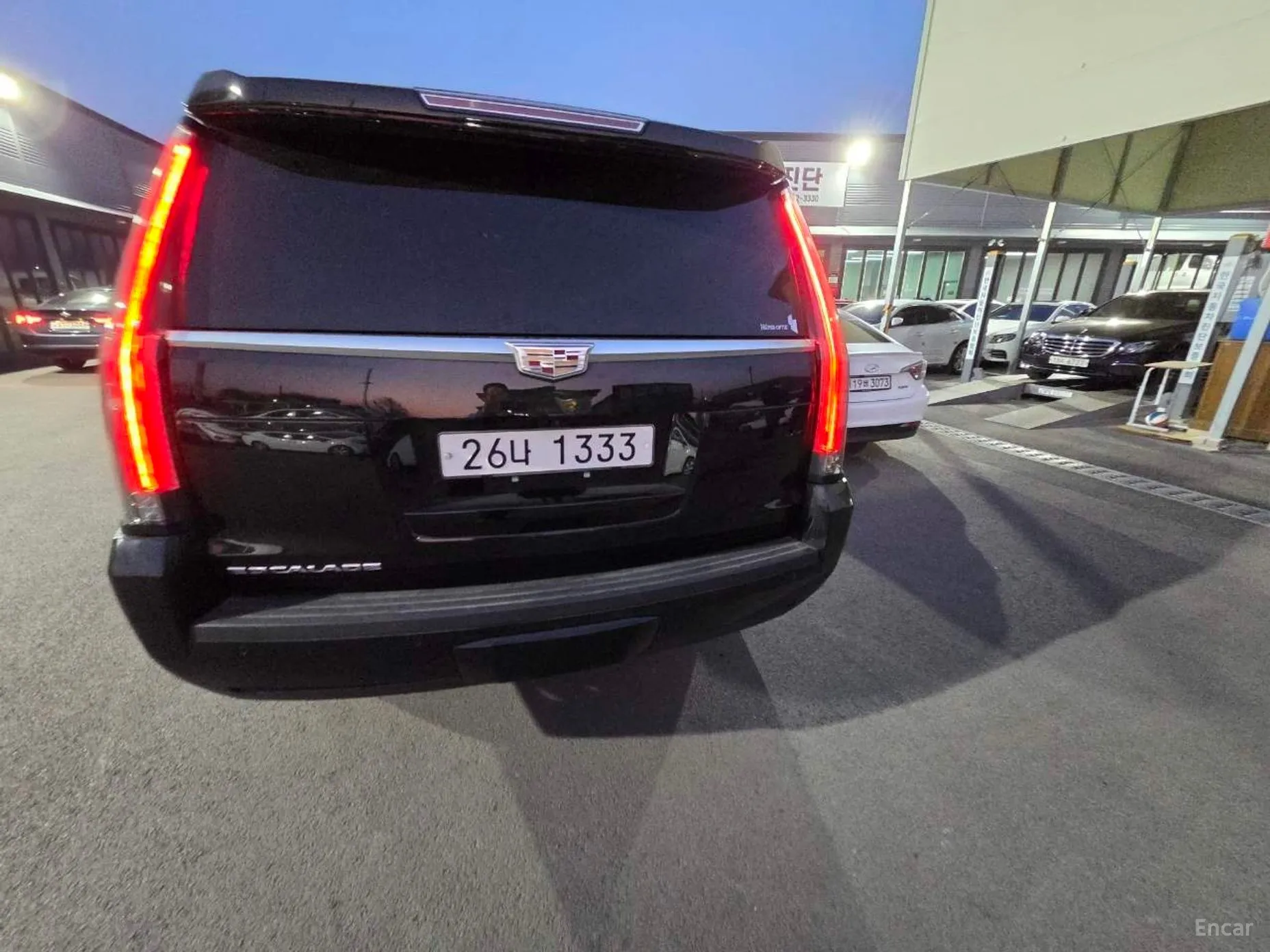 Cadillac Escalade превью 3