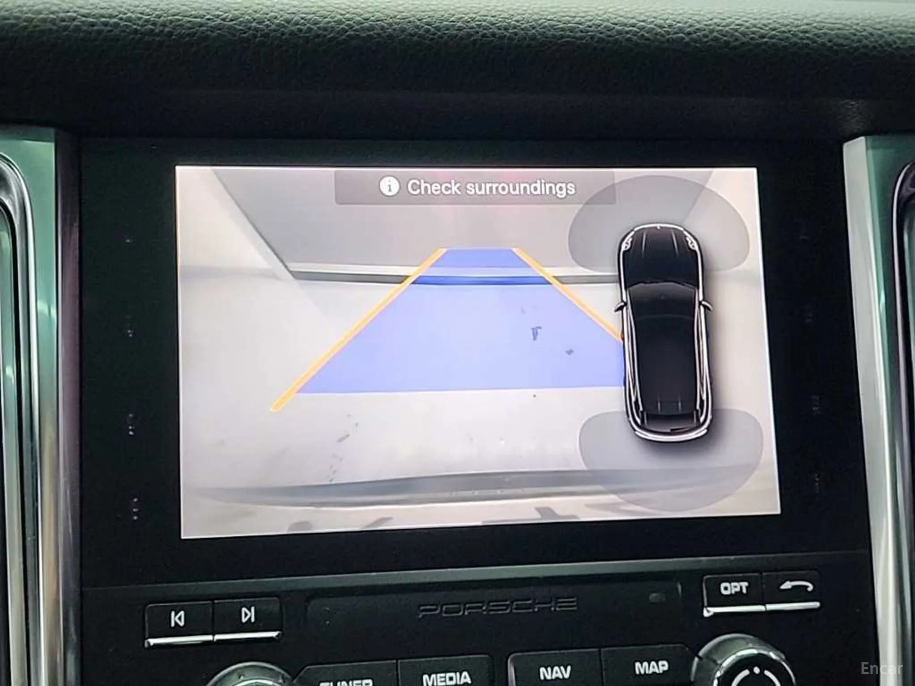 Porsche Macan превью 16