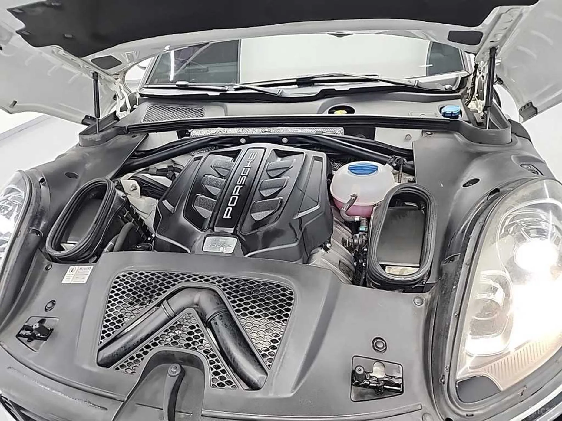 Porsche Macan превью 5