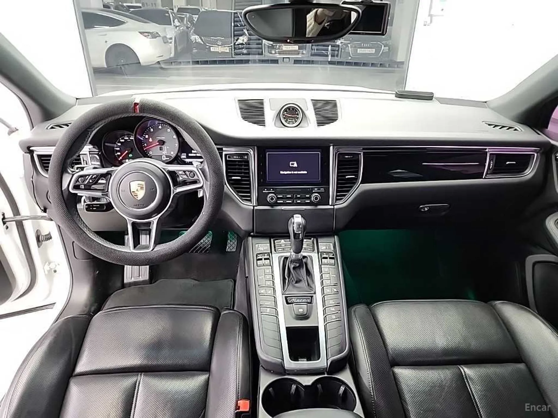 Porsche Macan превью 7