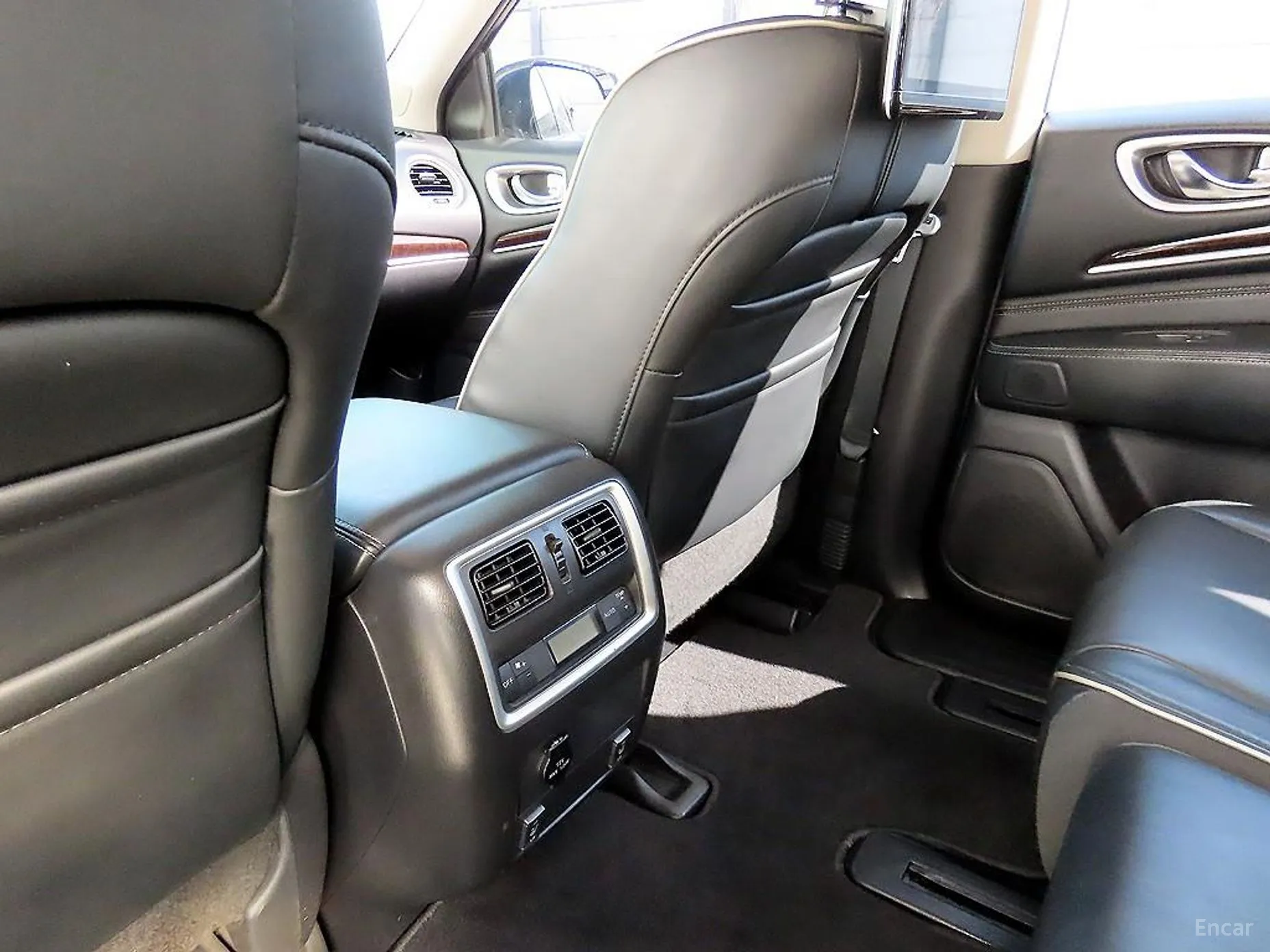 Infiniti QX60 превью 15
