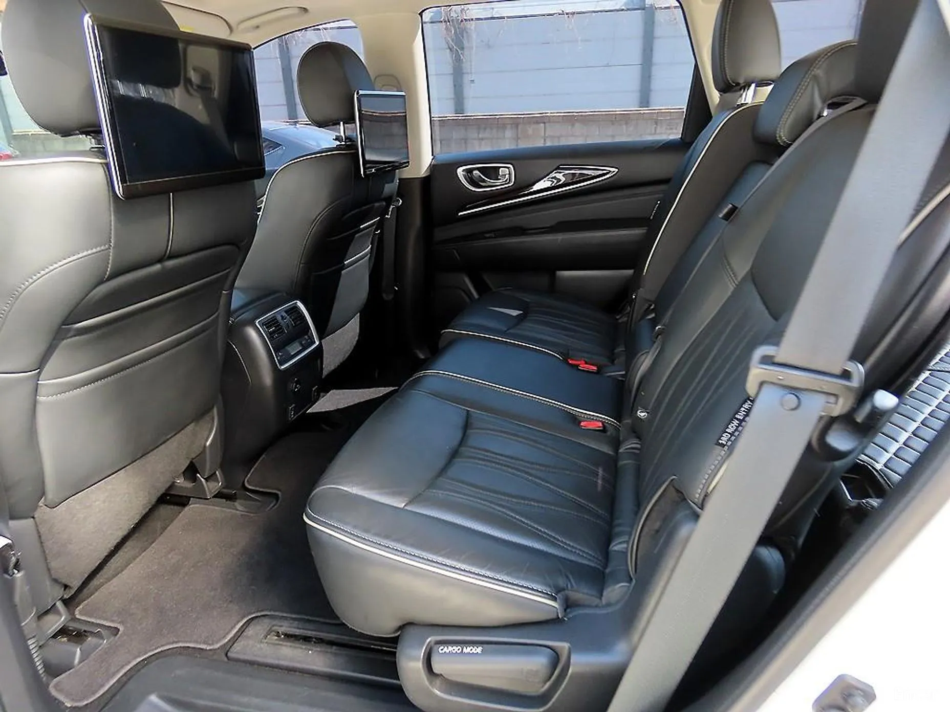 Infiniti QX60 превью 6