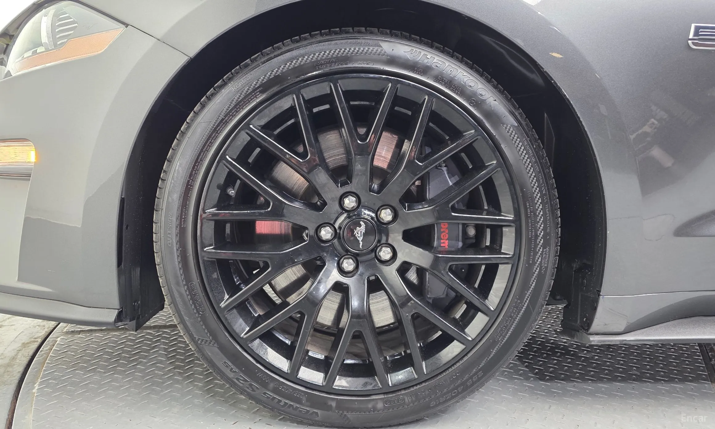 Ford Mustang превью 5