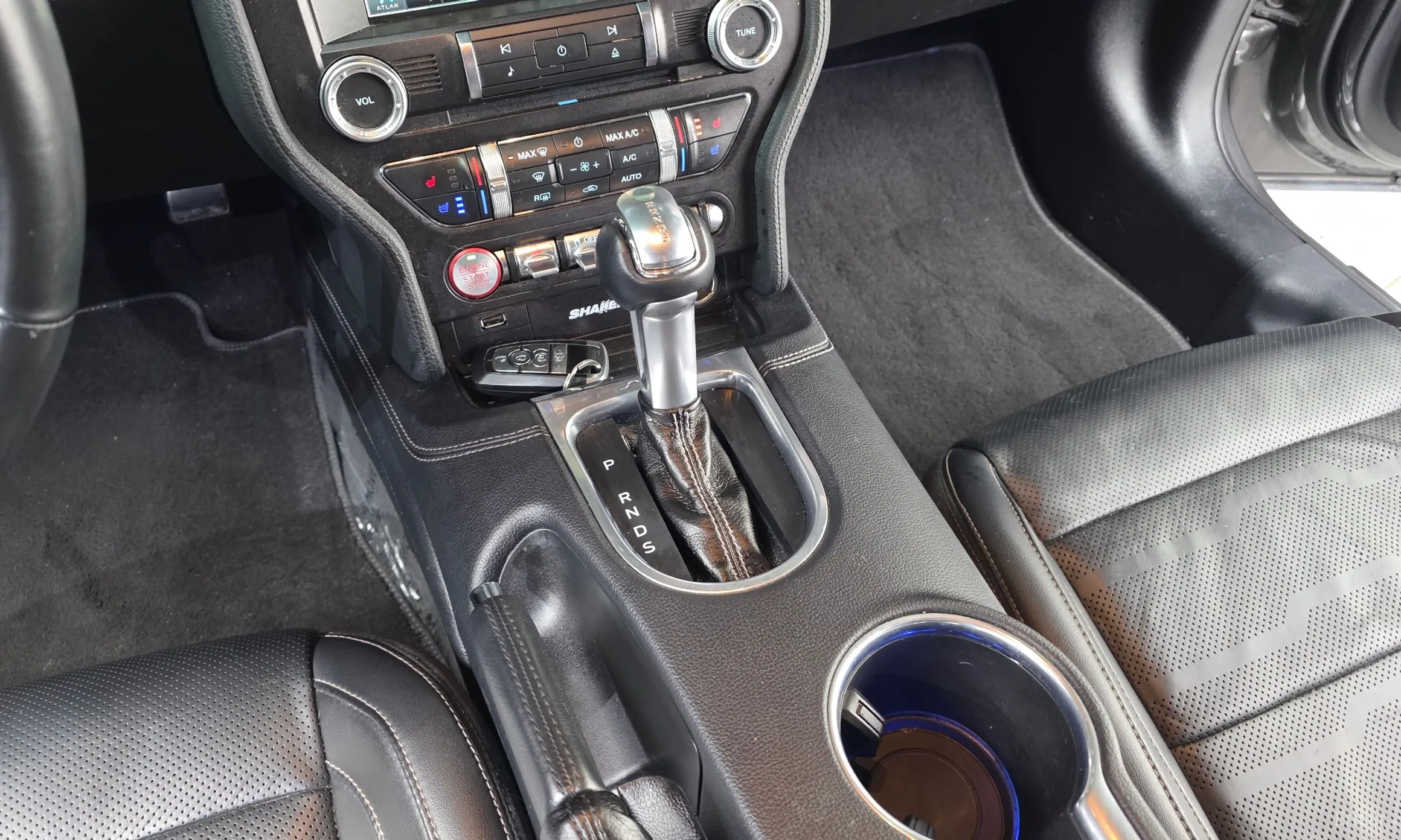 Ford Mustang превью 9