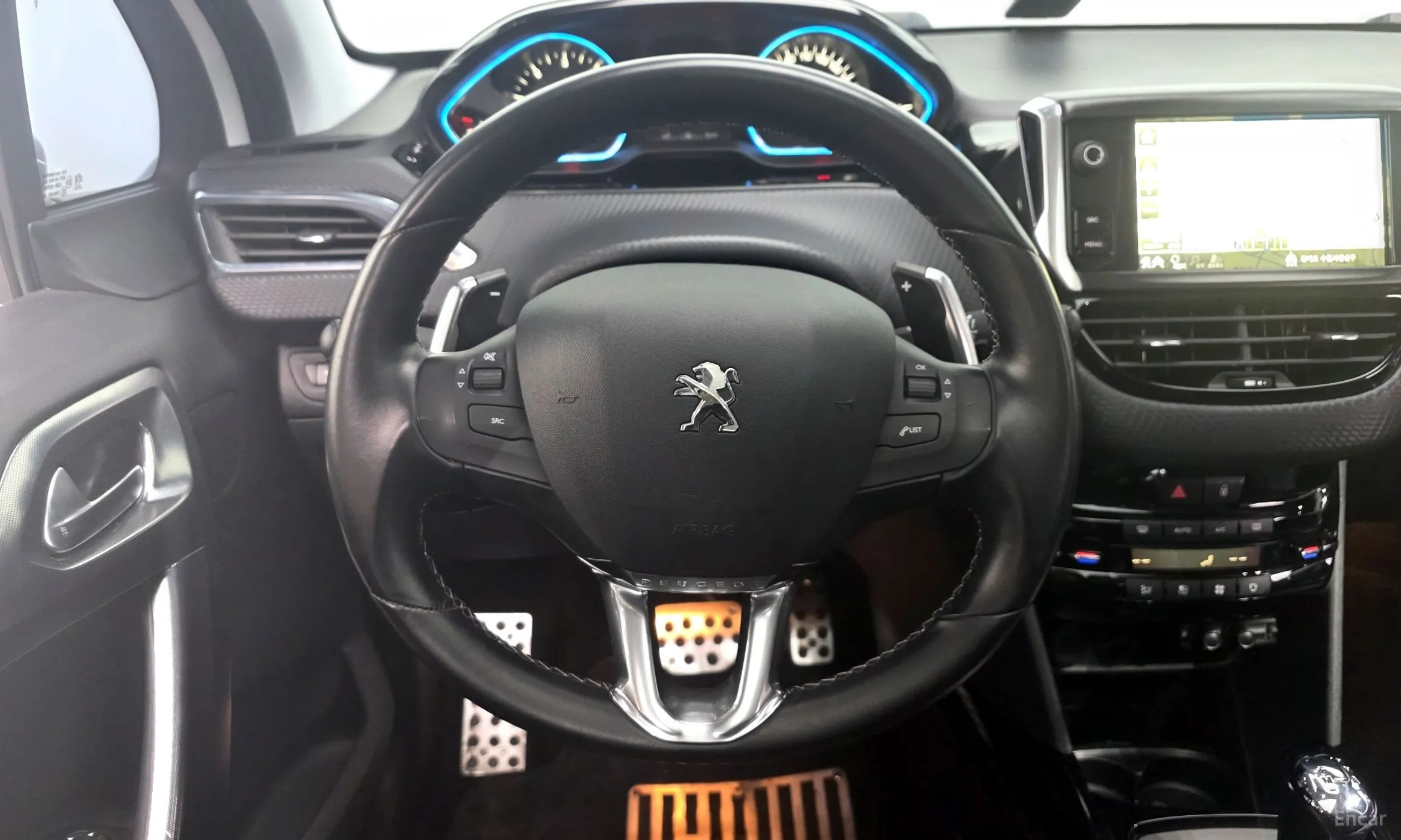 Peugeot 2008. превью 13