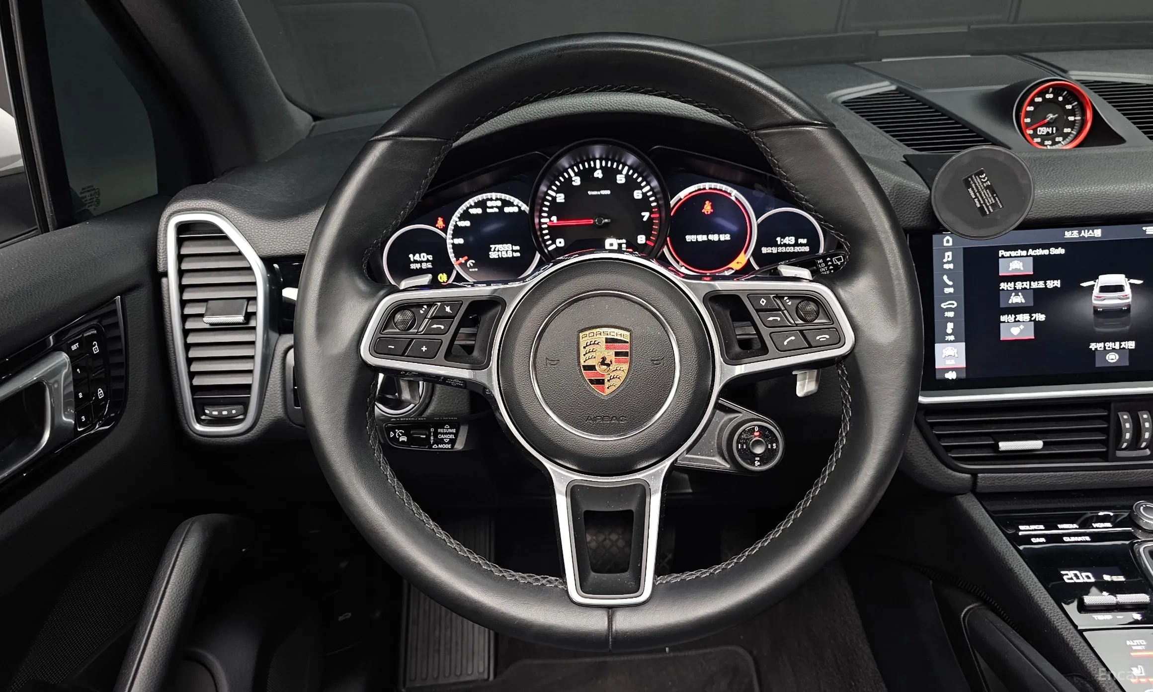 Porsche Cayenne (PO536) превью 13