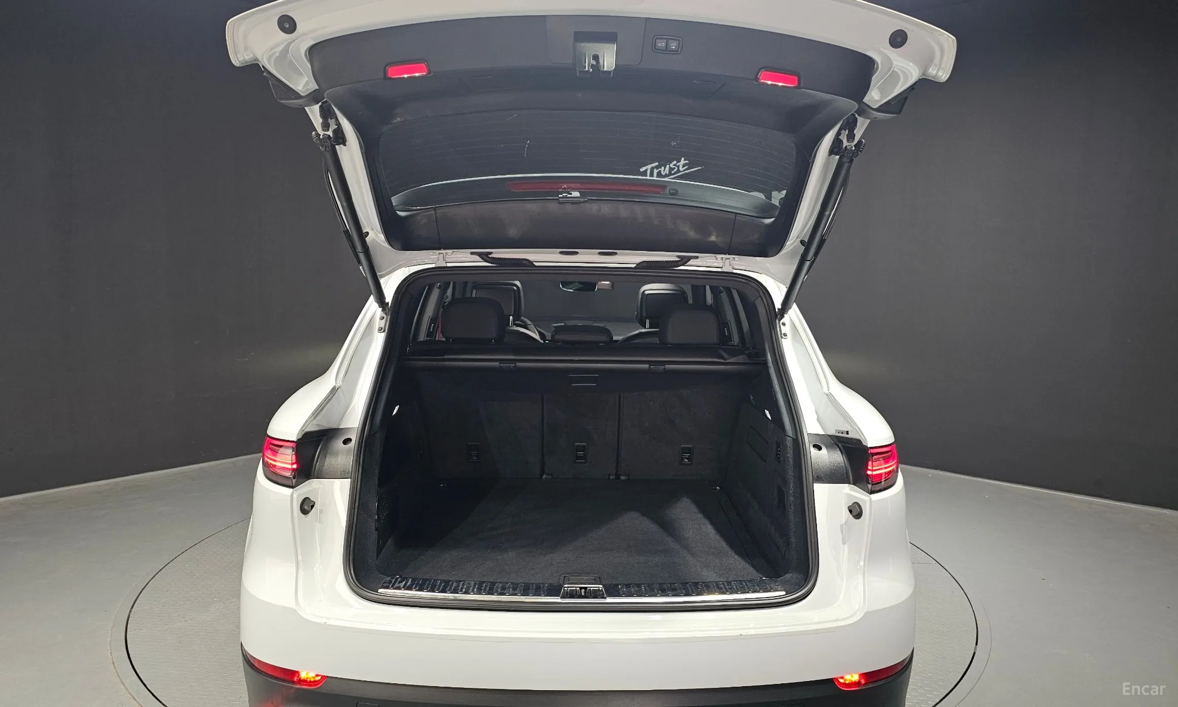 Porsche Cayenne (PO536) превью 20