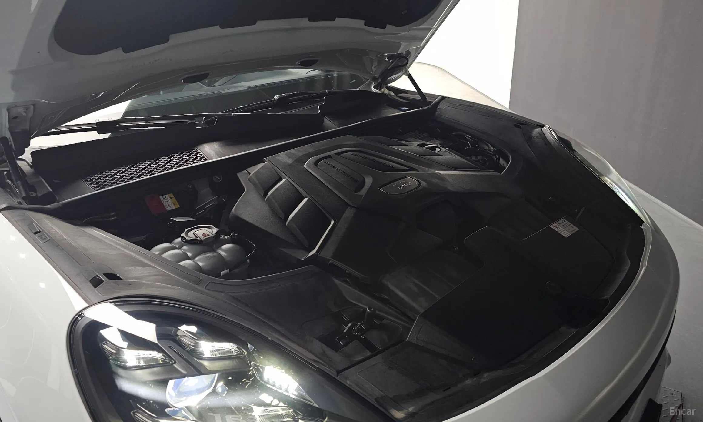 Porsche Cayenne (PO536) превью 6