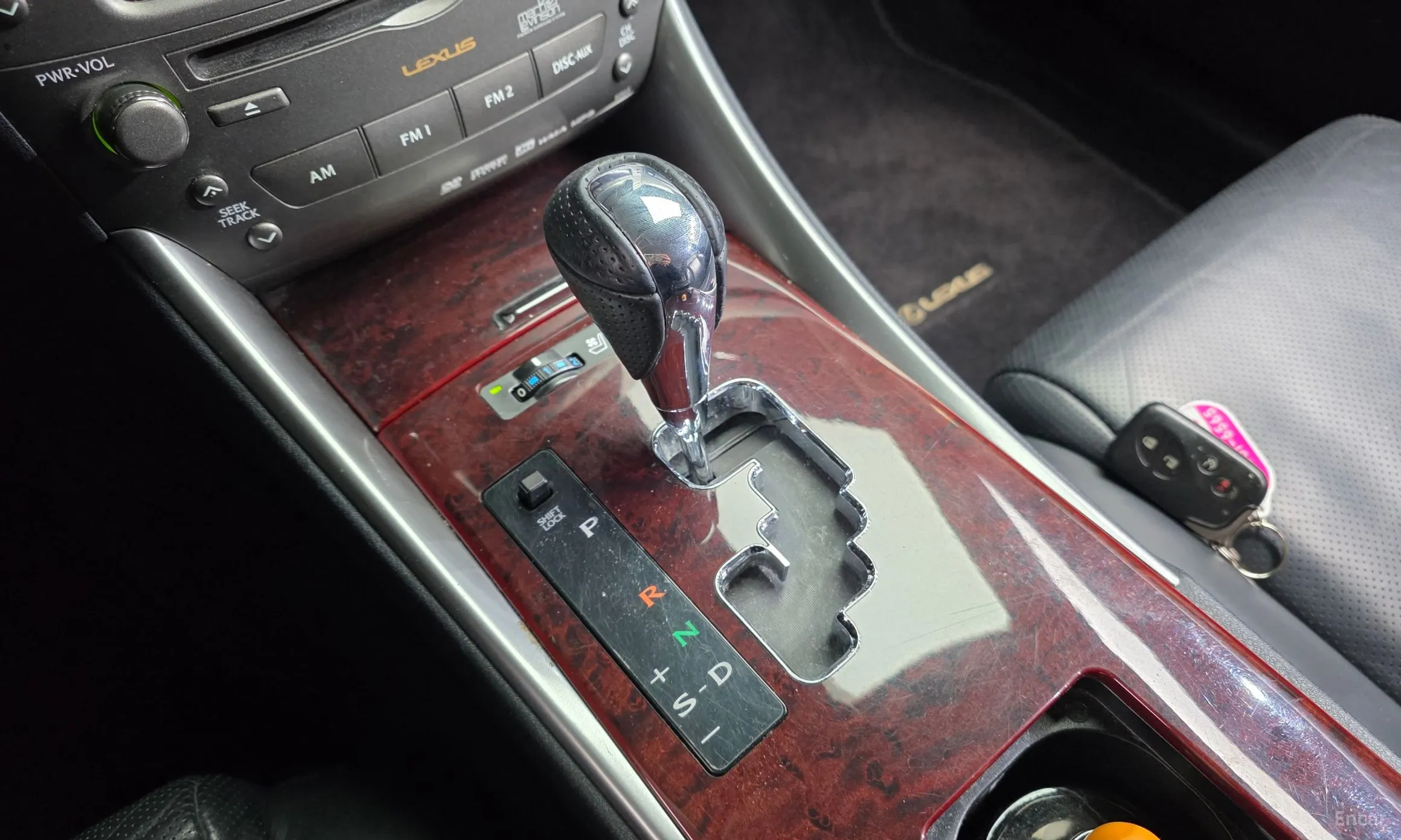 Lexus IS250 превью 9