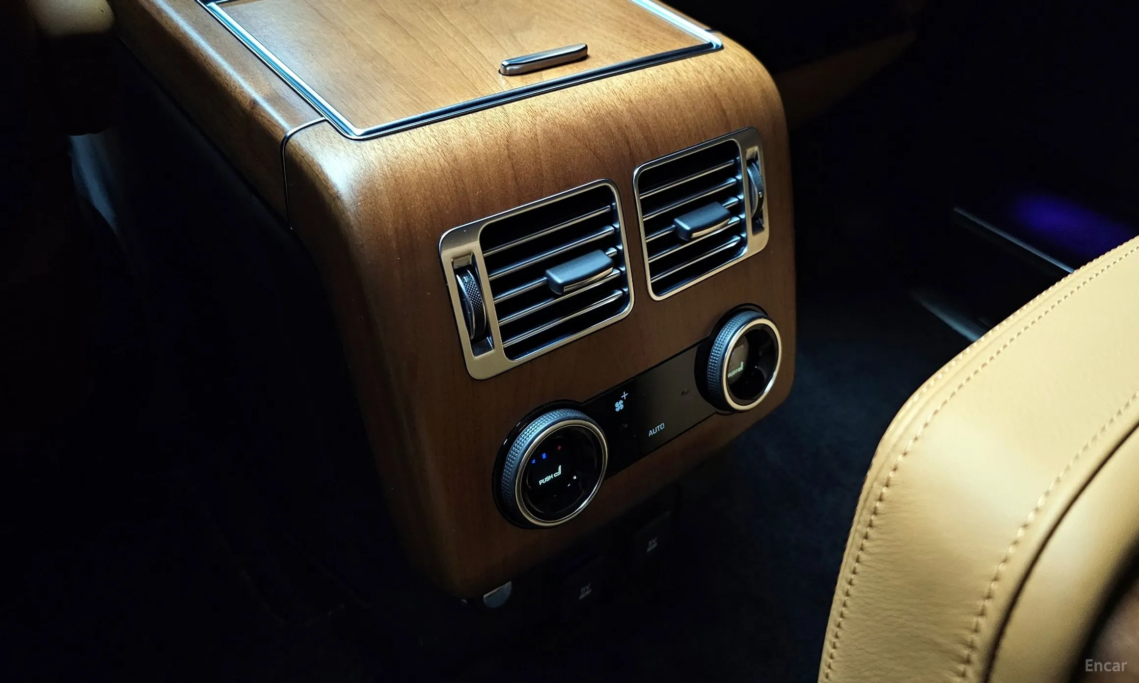 Land Rover Range Rover 4th Generation превью 17