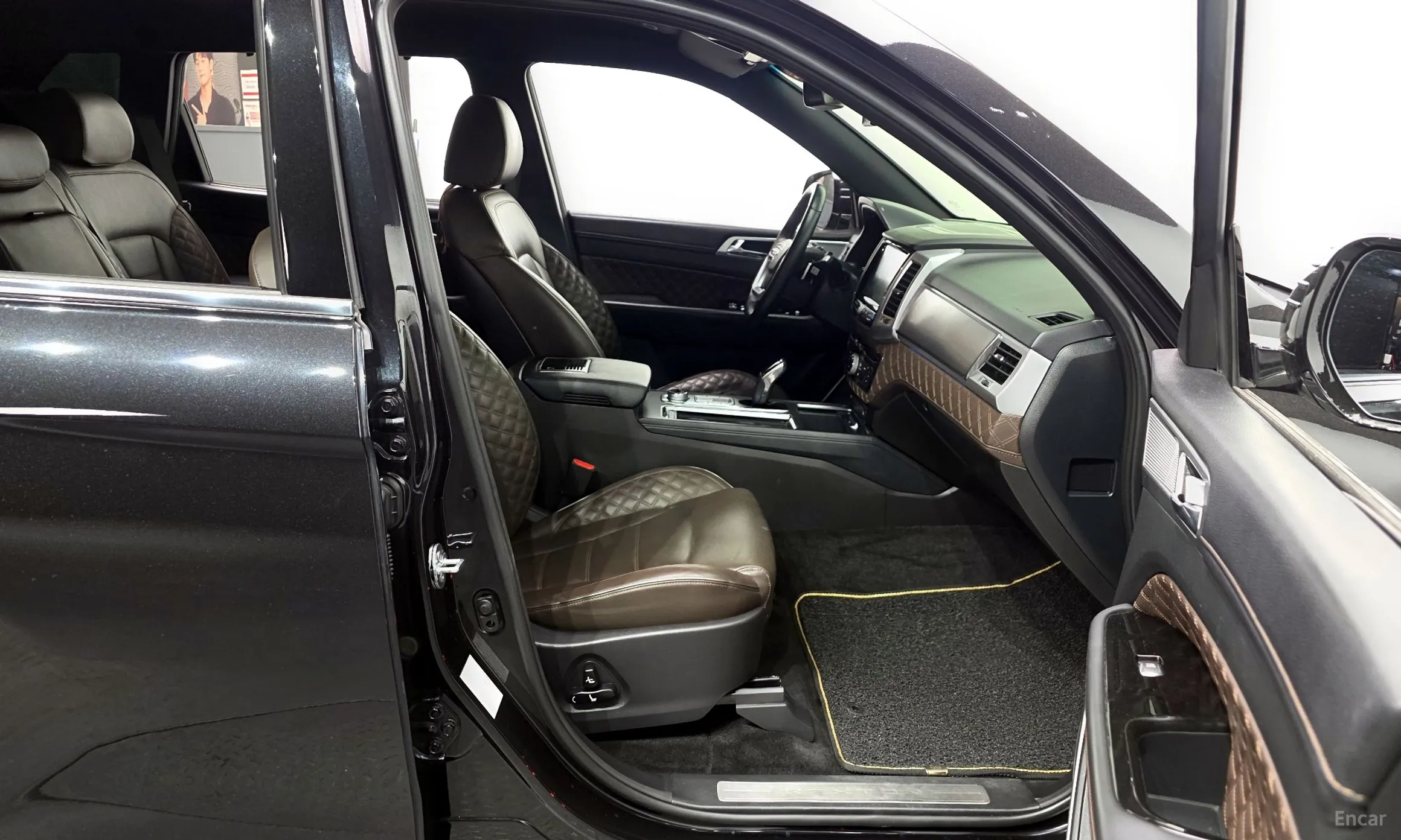 KG Mobility (SsangYong) Rexton превью 11