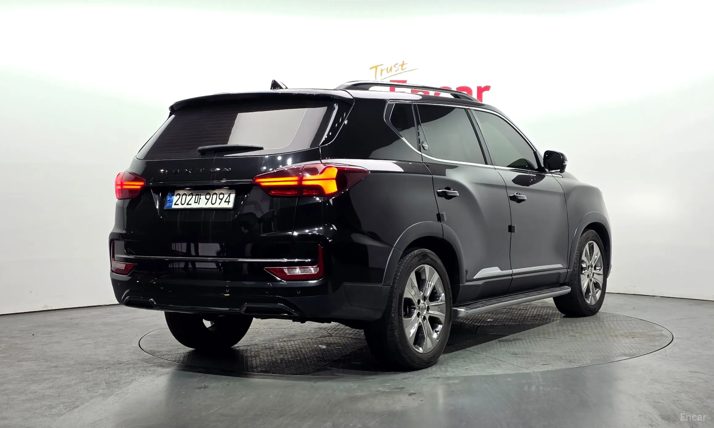 KG Mobility (SsangYong) Rexton превью 2