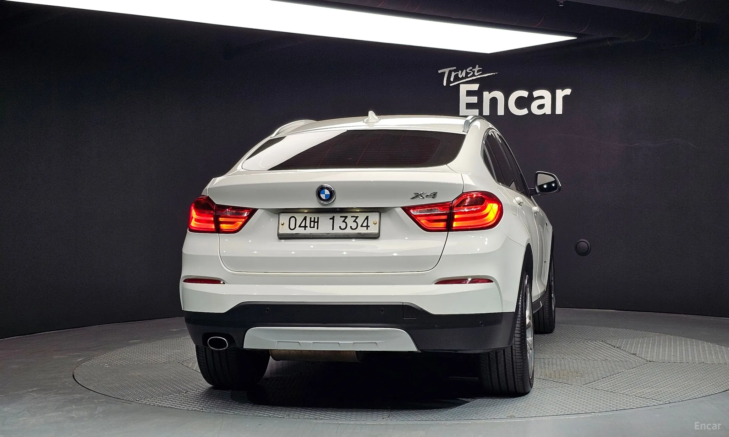 BMW X4 (F26) превью 4