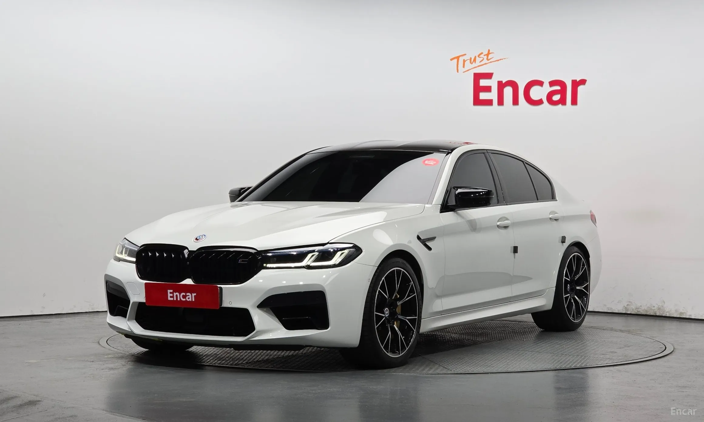 BMW M5 (F90)