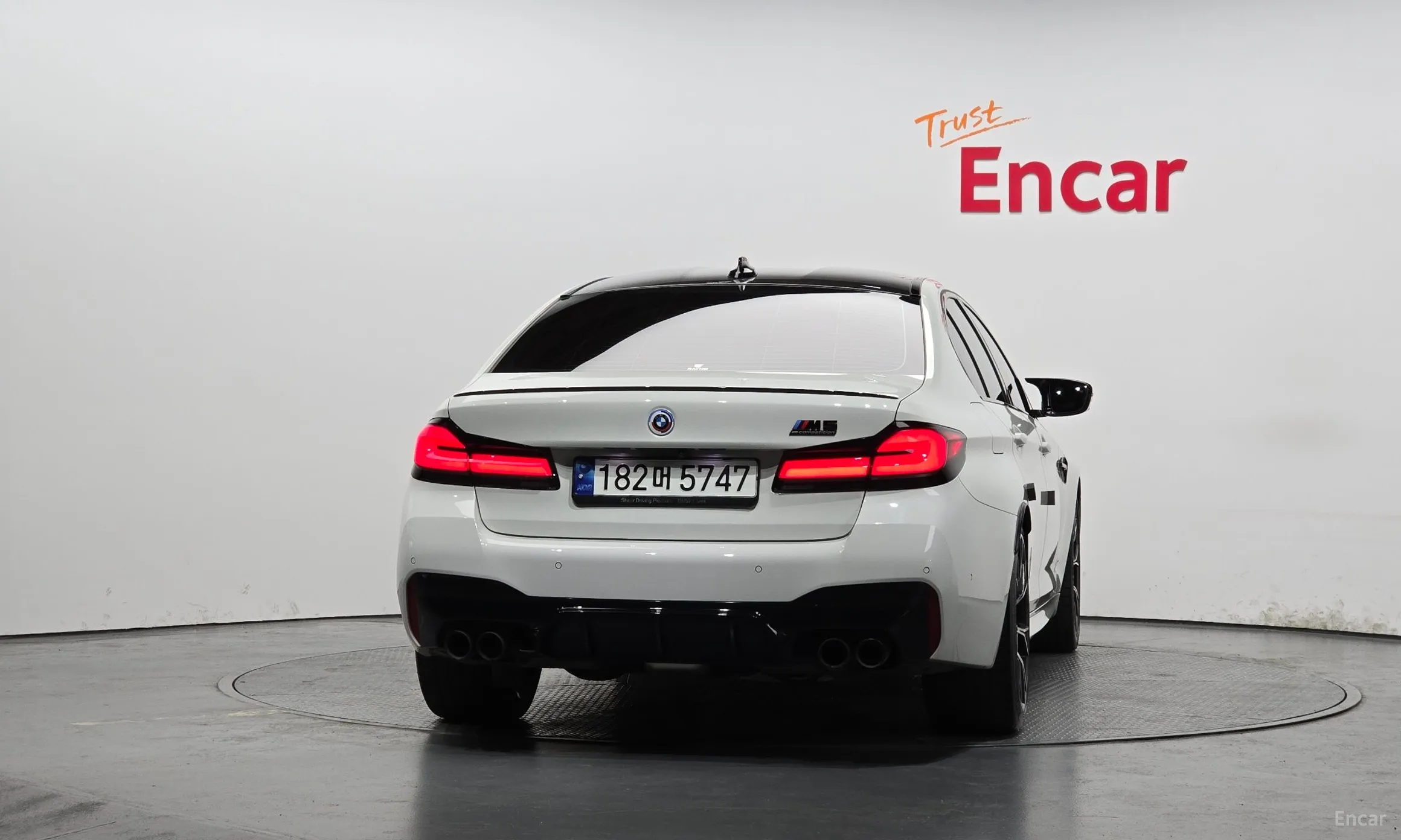 BMW M5 (F90) превью 4