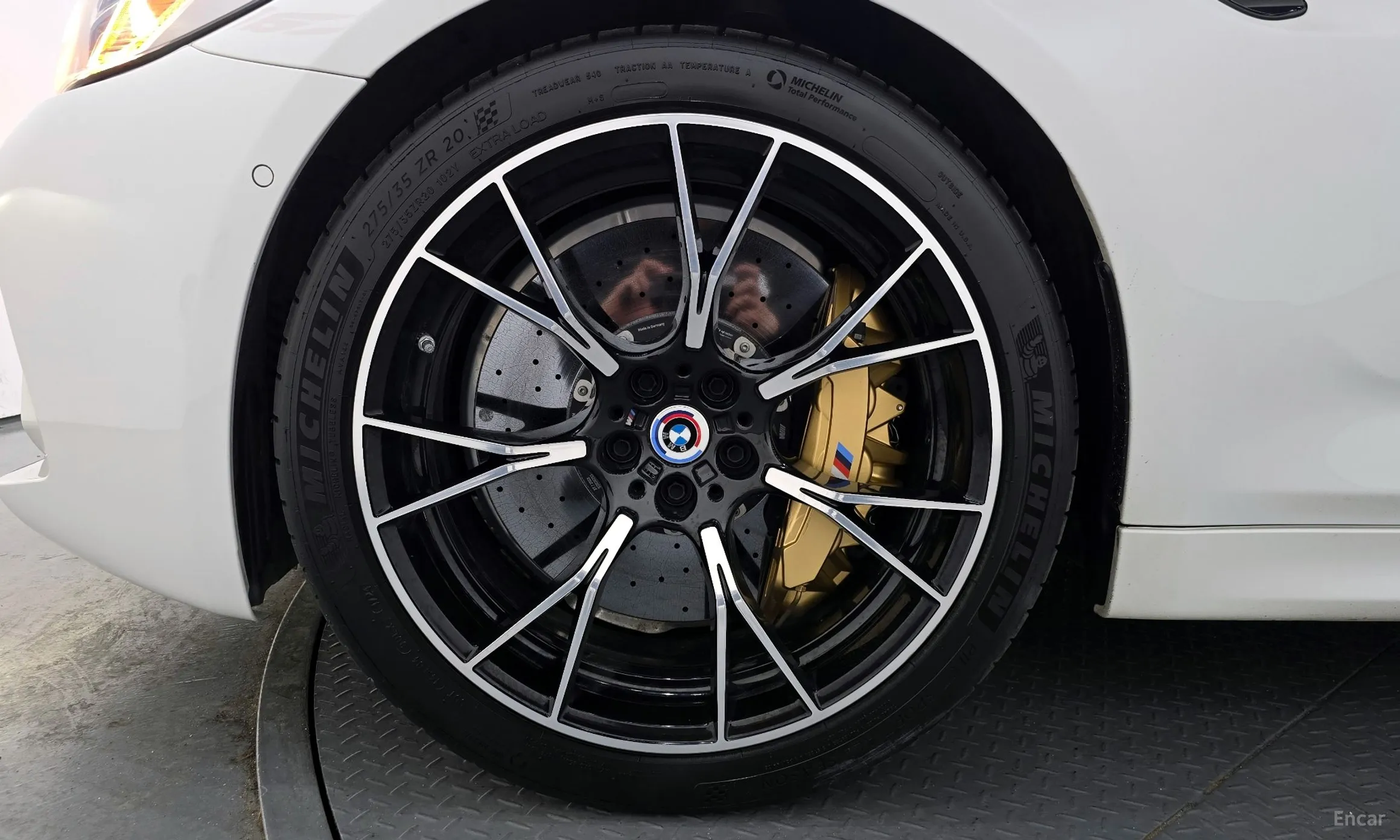 BMW M5 (F90) превью 5