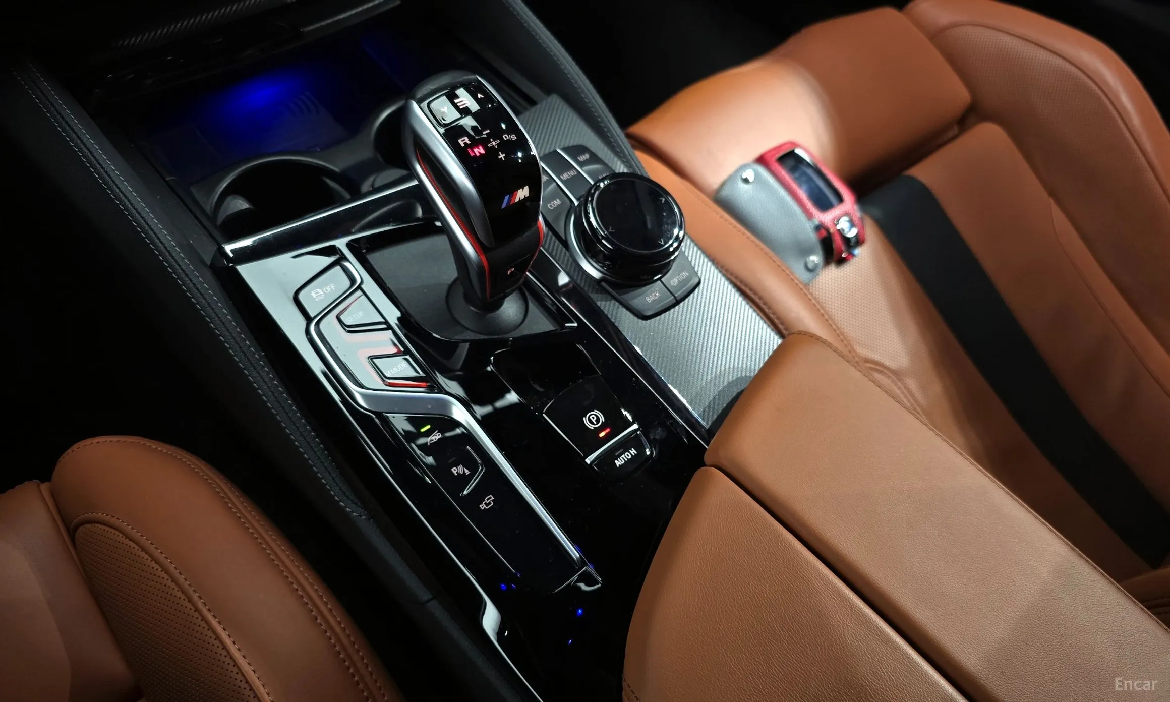 BMW M5 (F90) превью 9