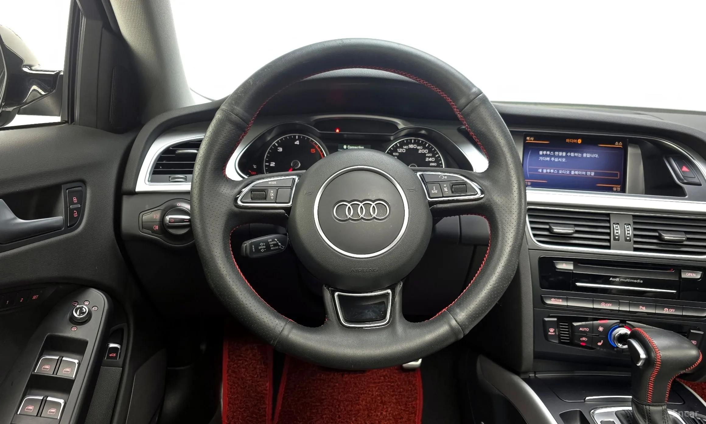 Audi New A4 превью 13