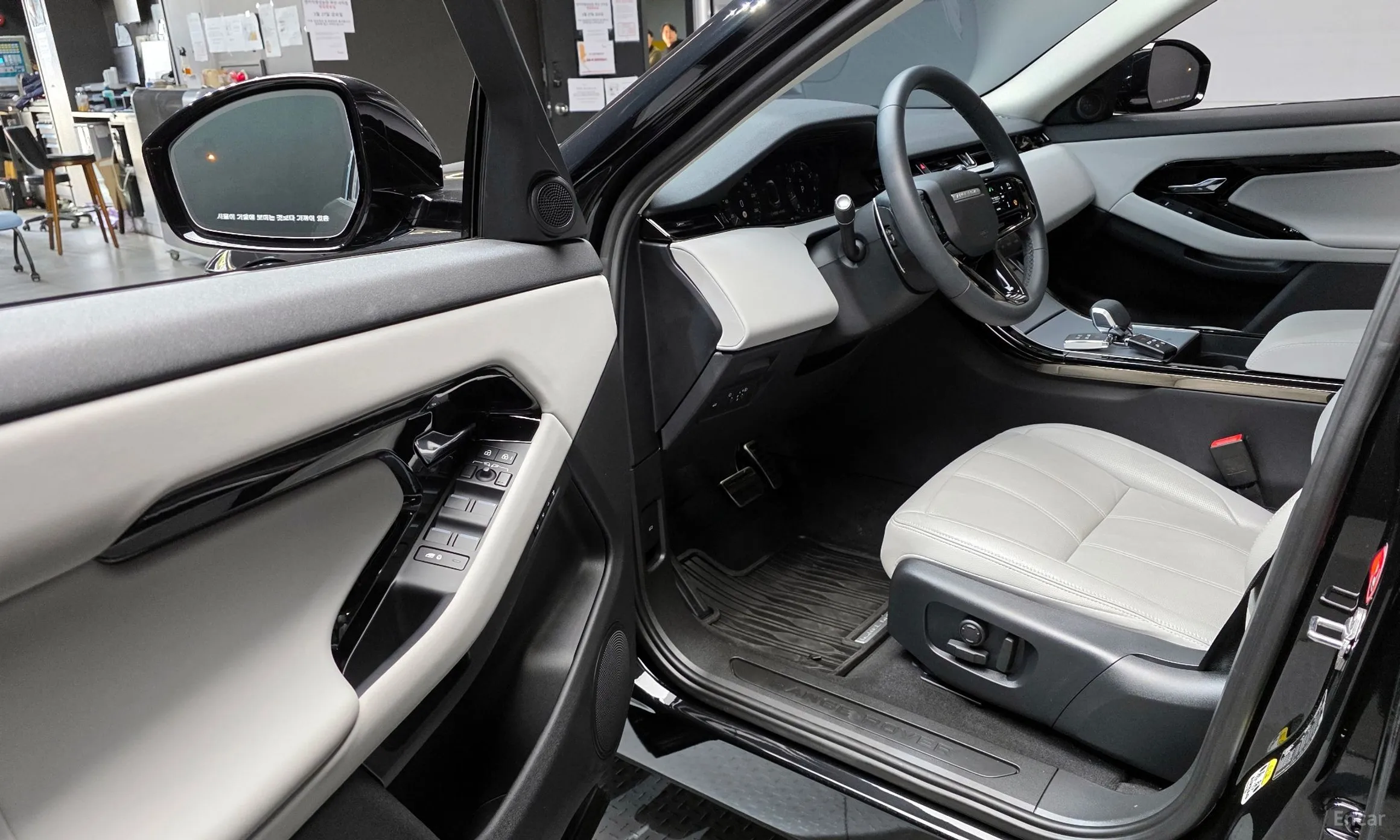 Land Rover Range Rover Evoque 2nd Generation превью 11
