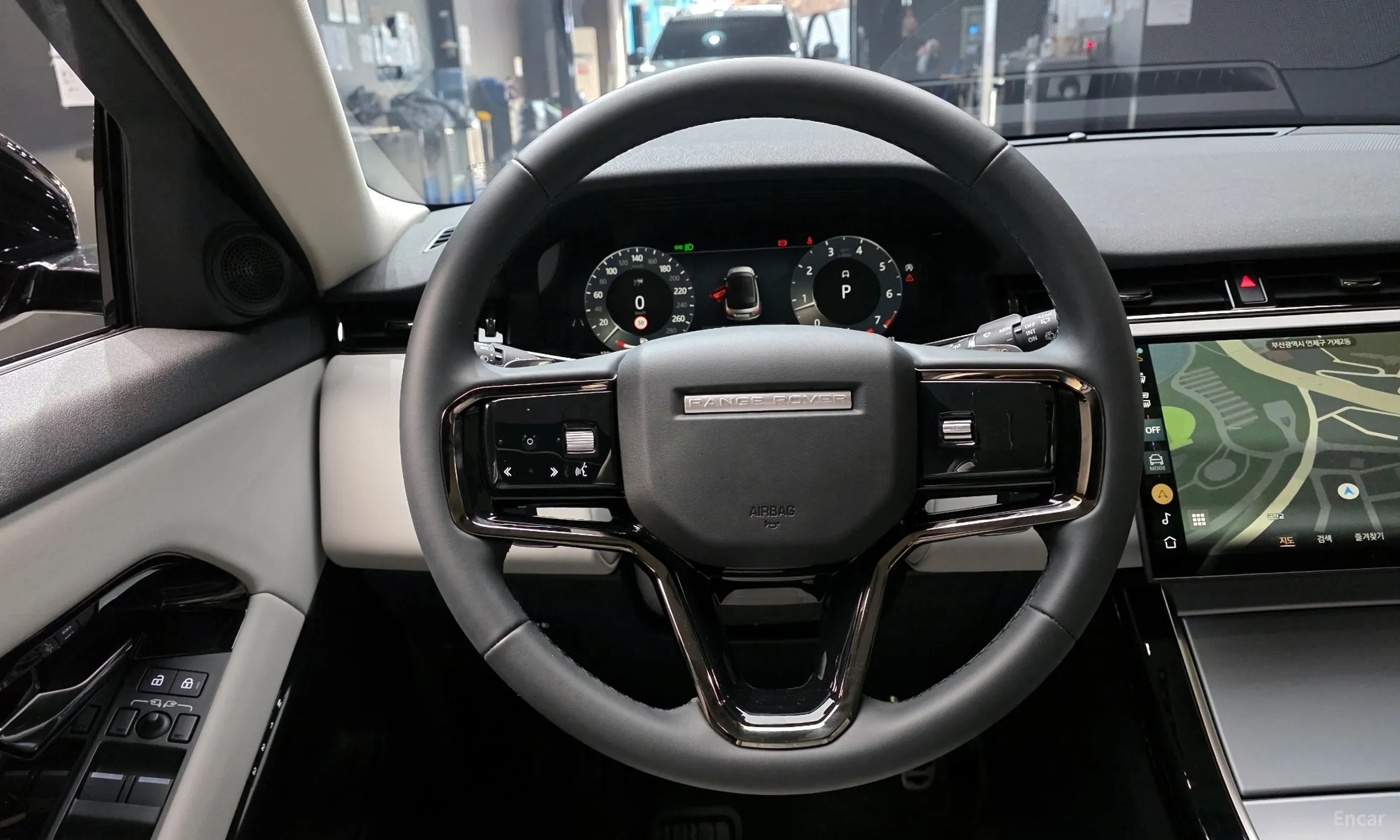 Land Rover Range Rover Evoque 2nd Generation превью 13