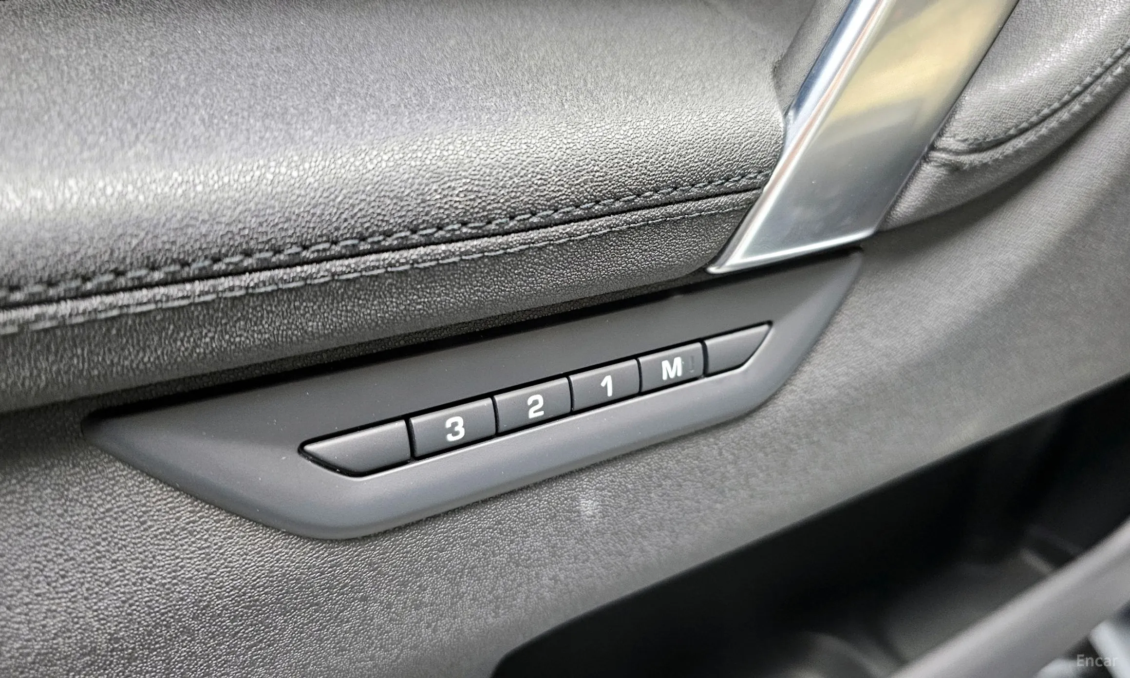 Land Rover Discovery Sports превью 16