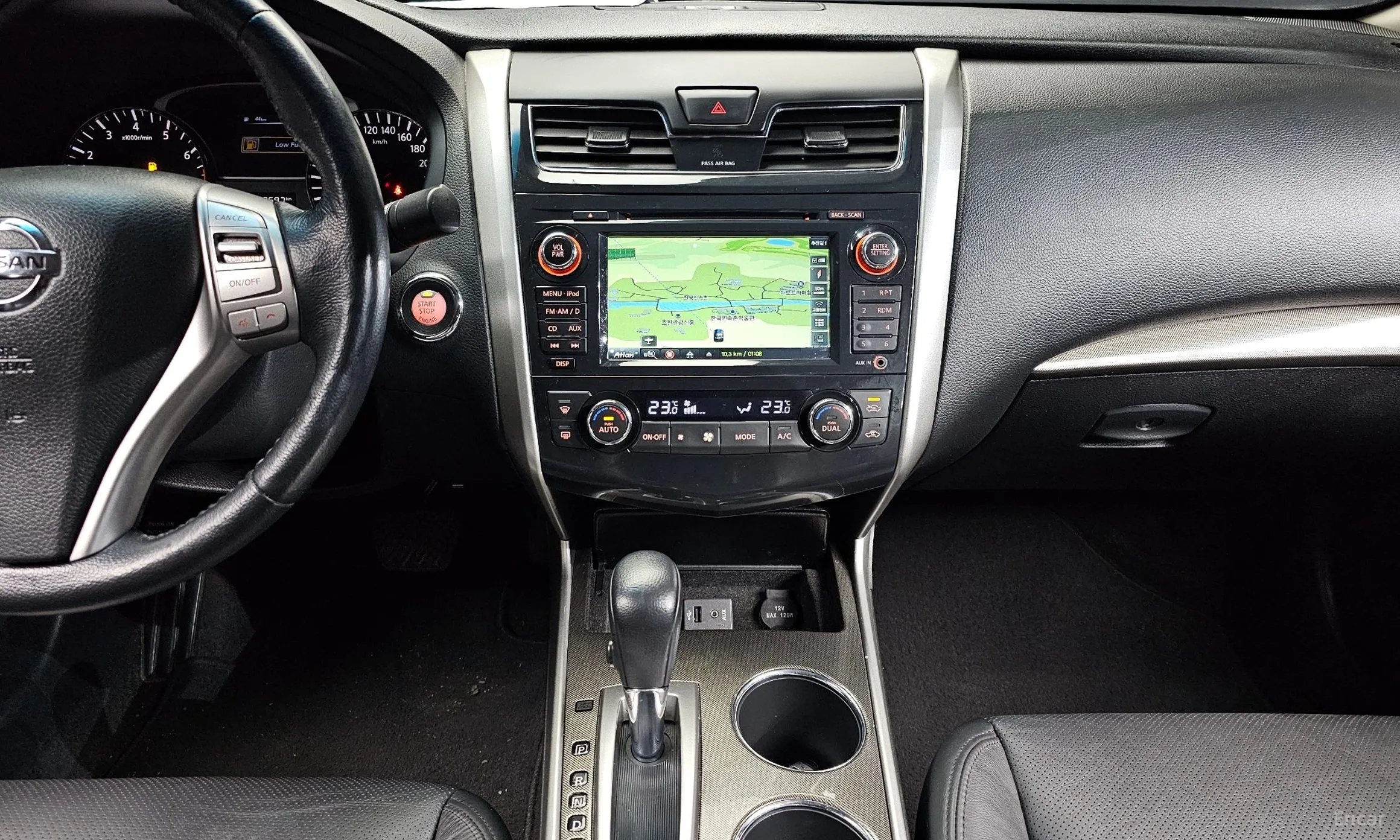 Nissan Altima превью 14