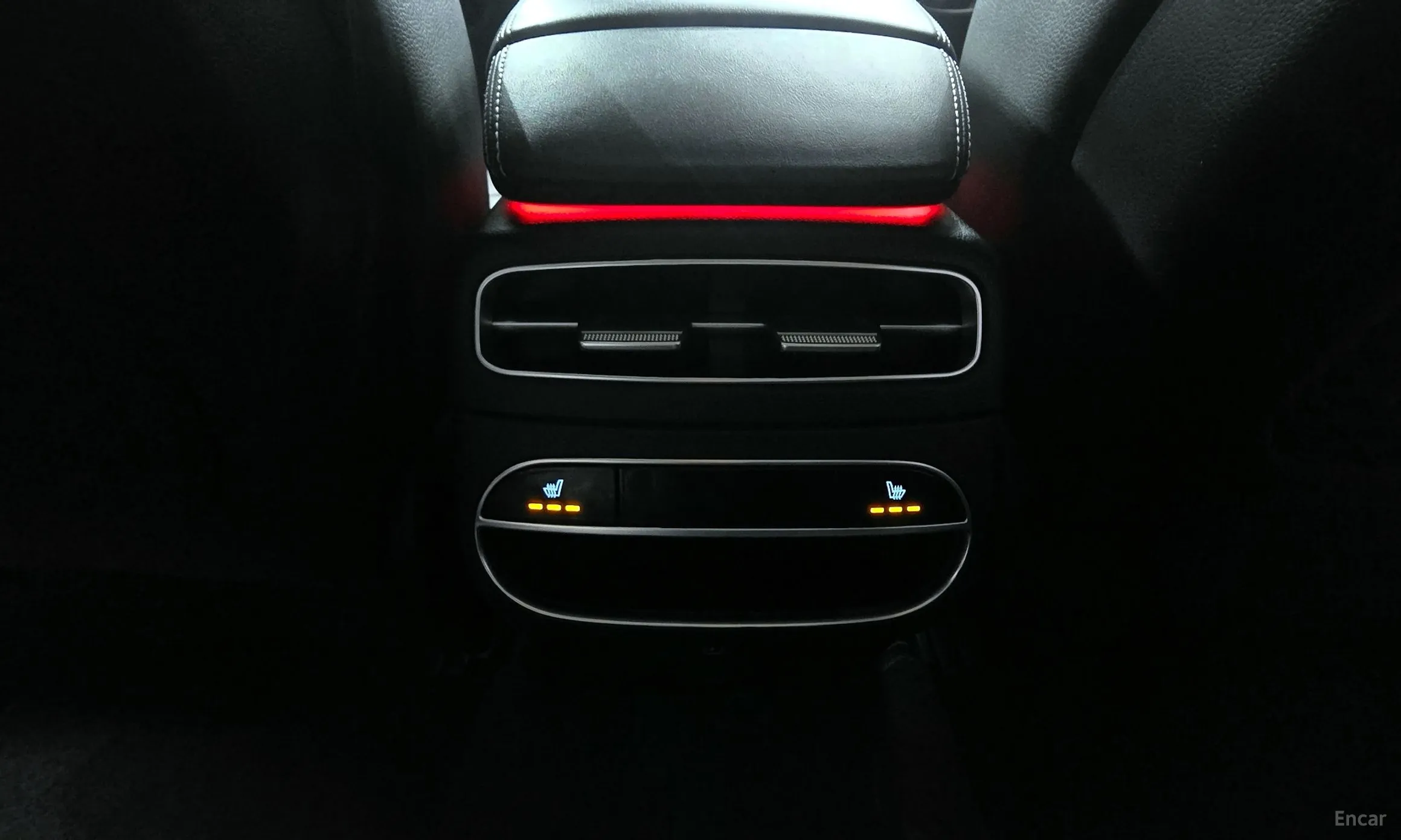 Genesis GV70 превью 17