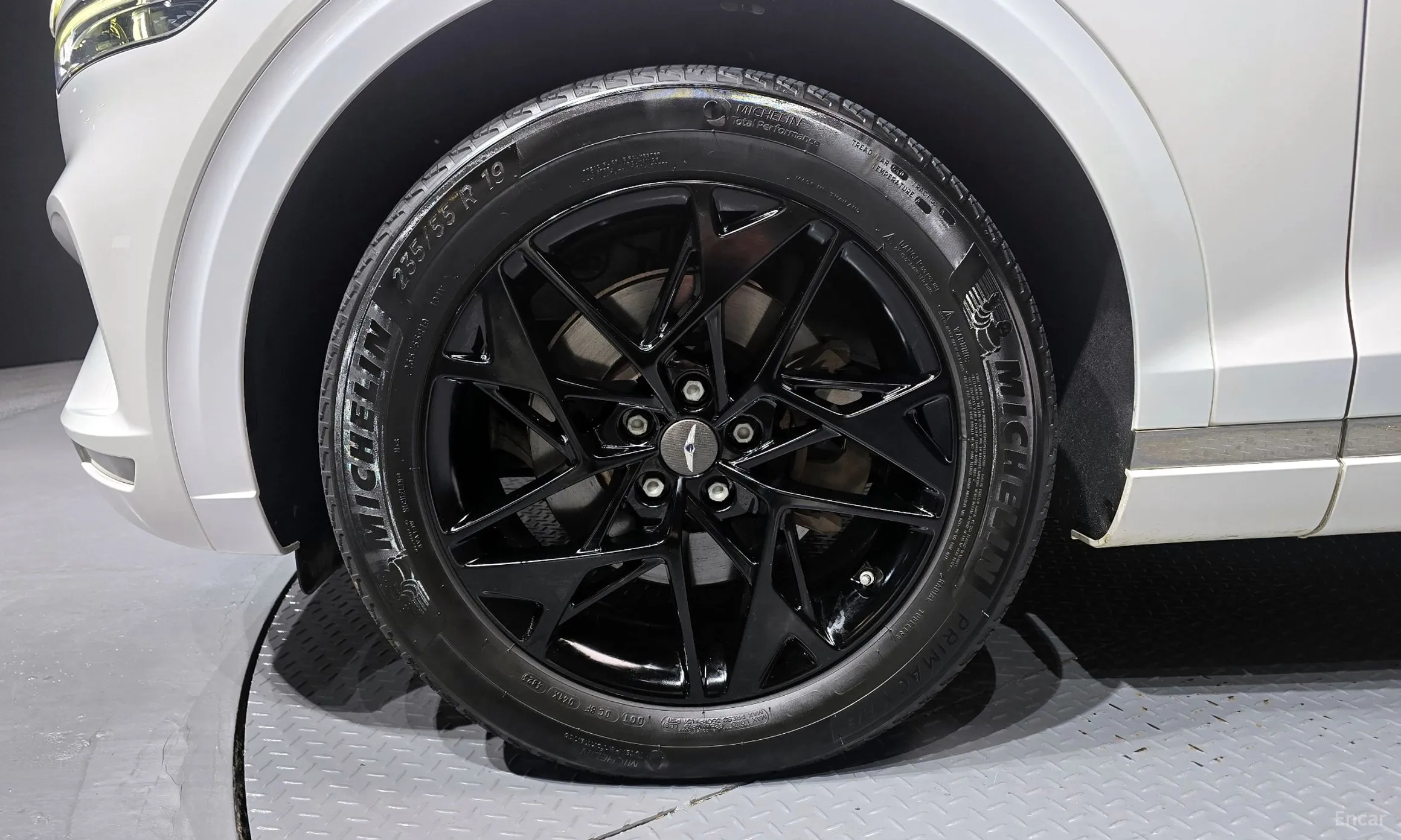 Genesis GV70 превью 5