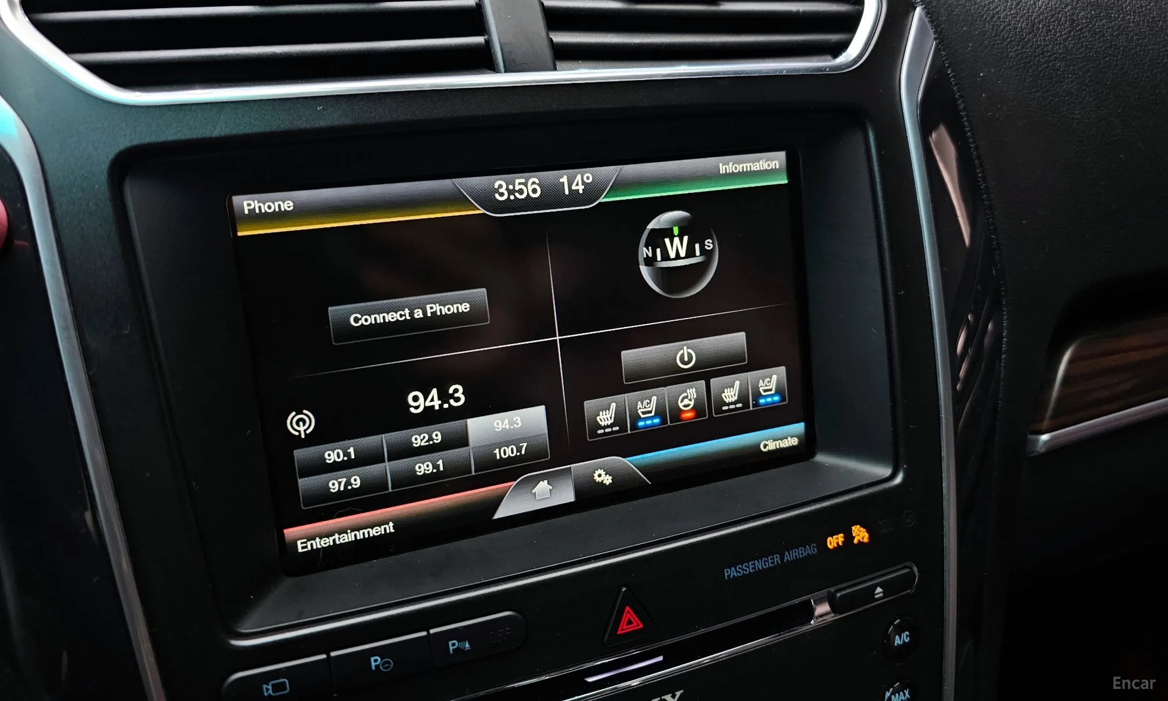 Ford Explorer превью 17