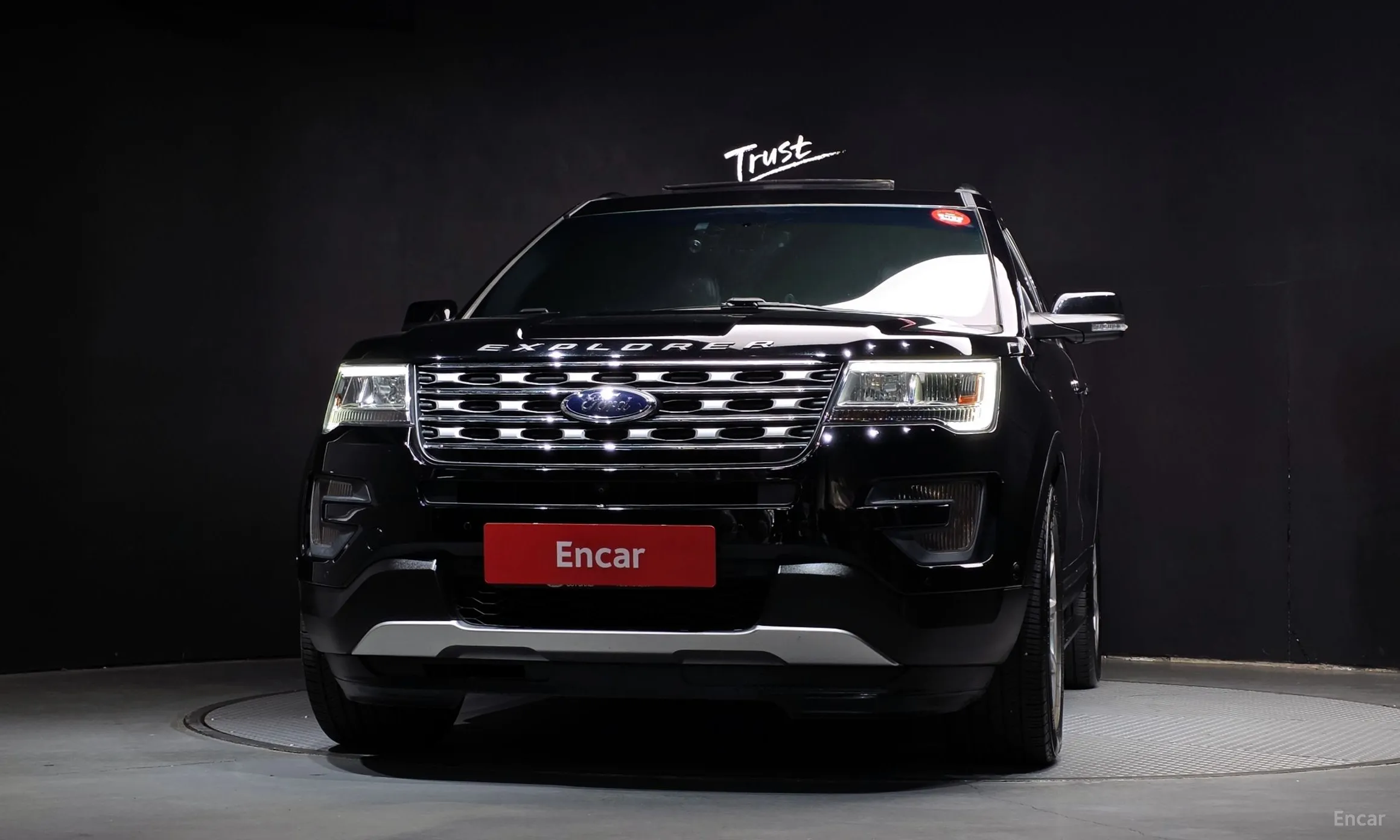 Ford Explorer превью 3
