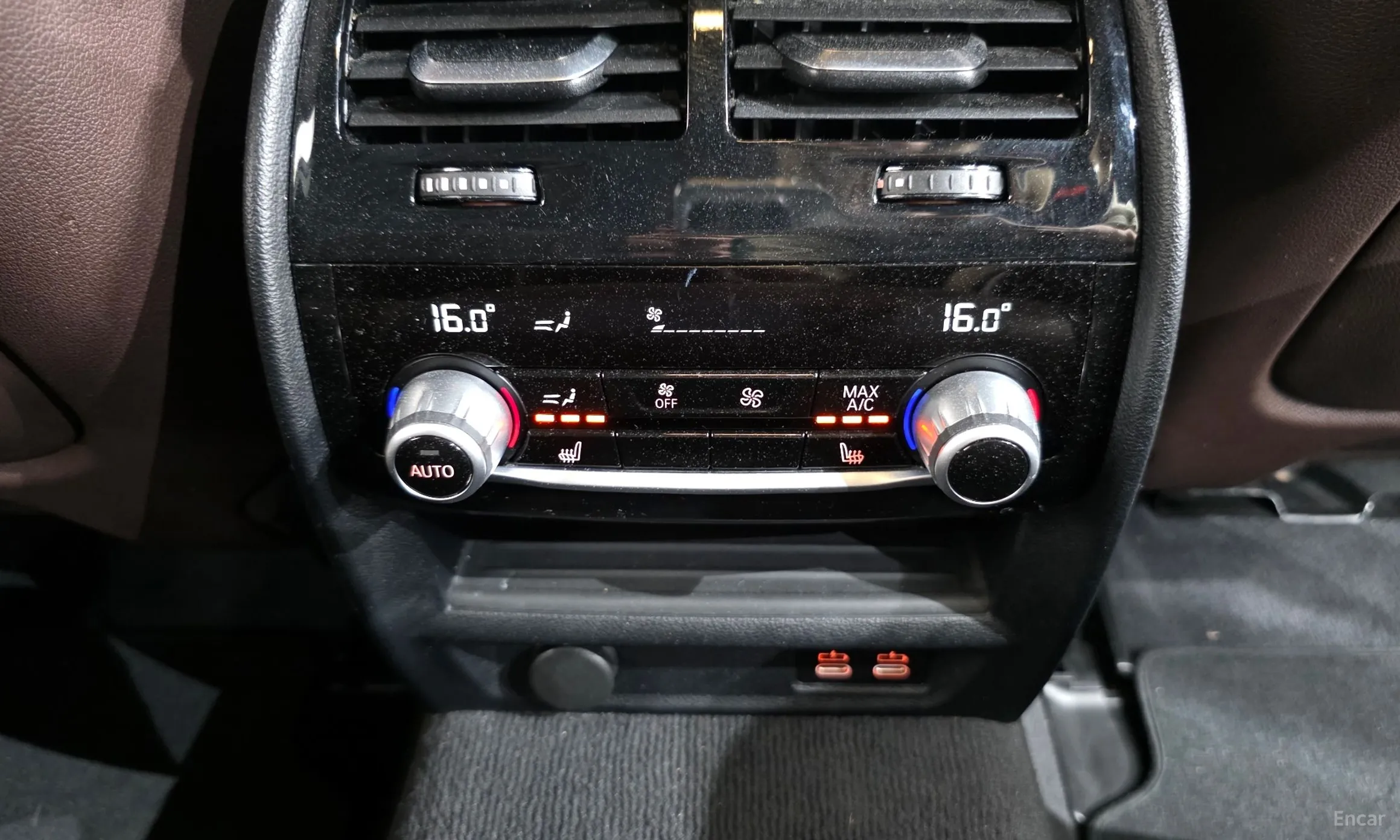 BMW 5 Series (G30) превью 19