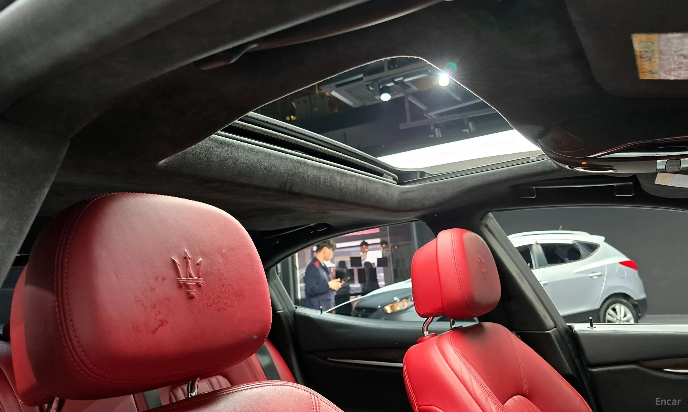 Maserati Ghibli превью 19