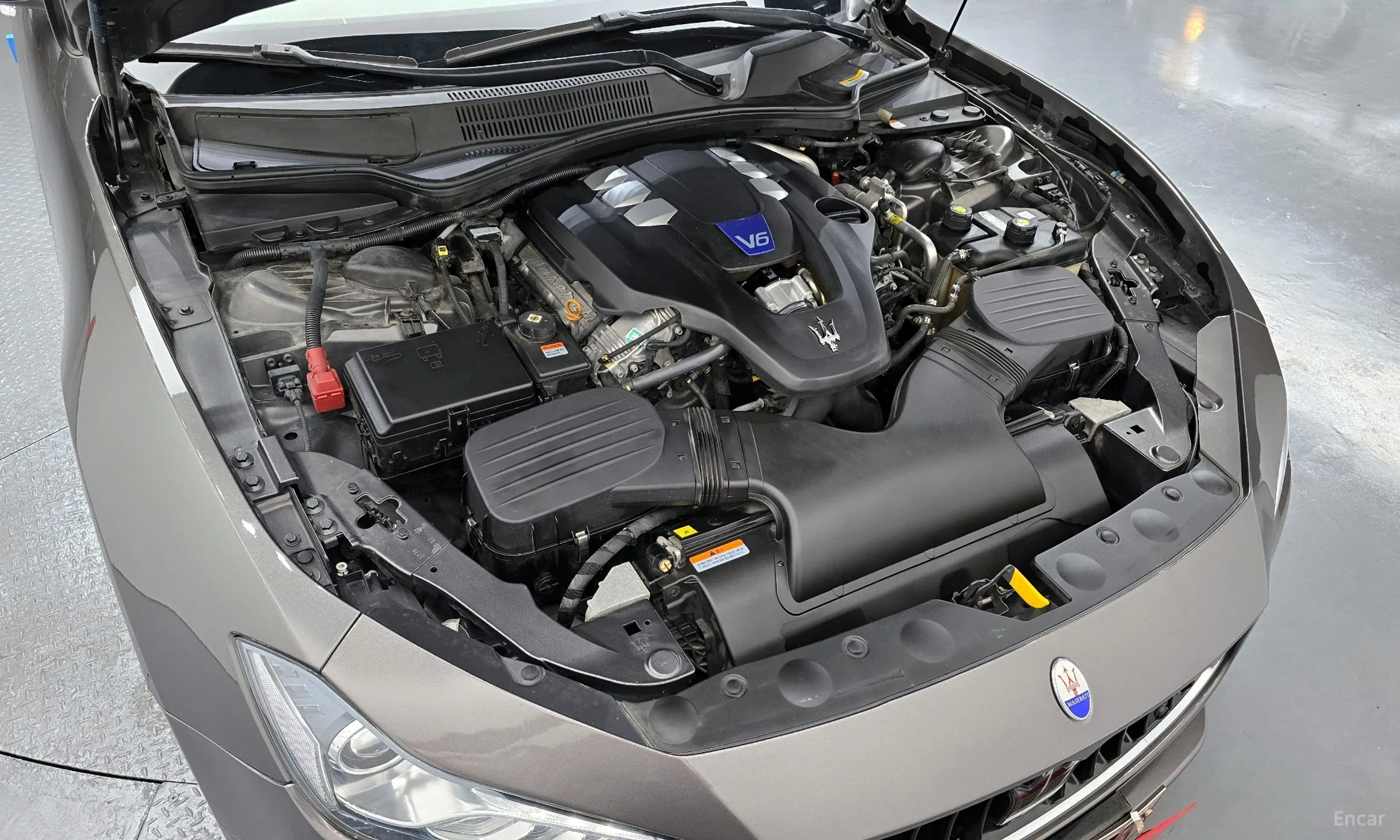 Maserati Ghibli превью 6