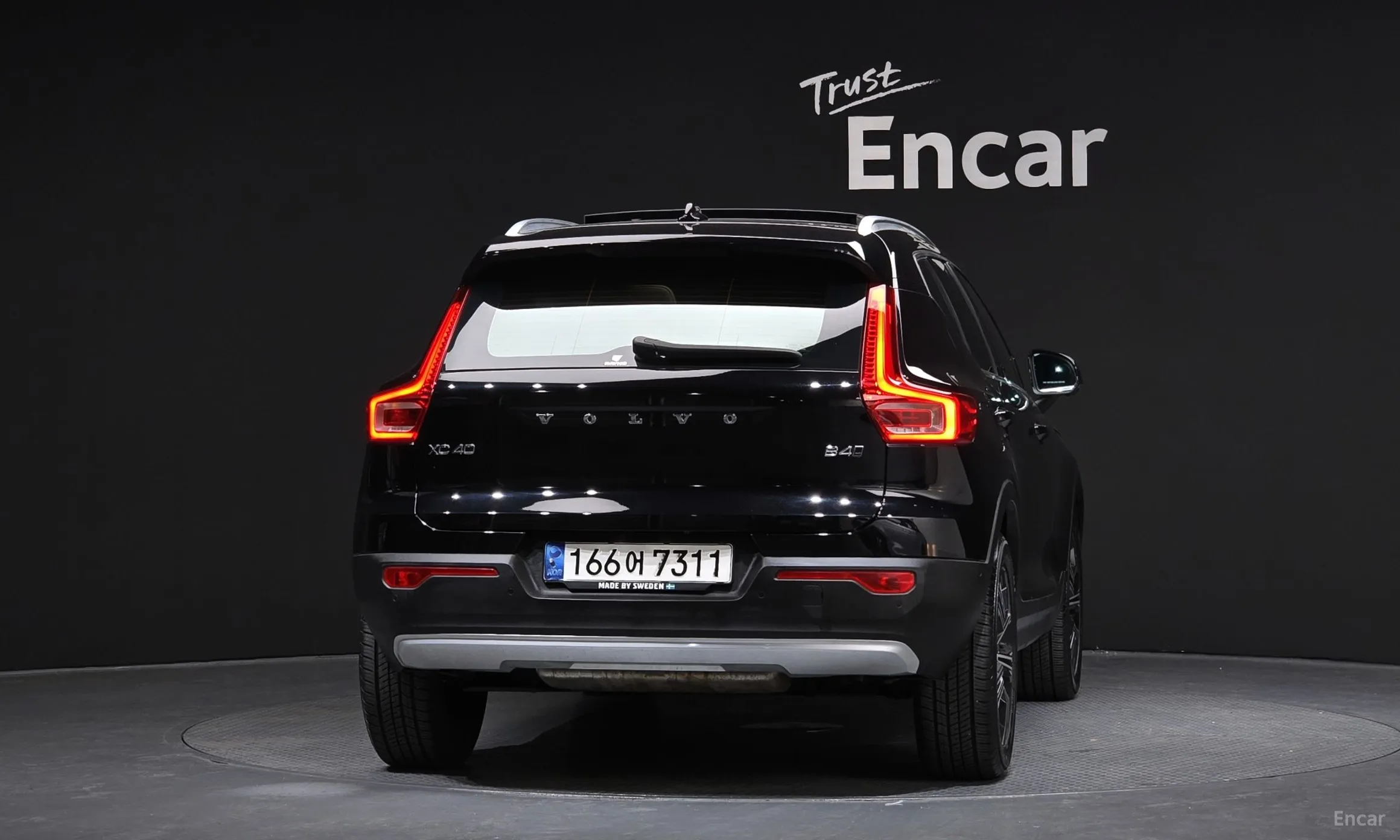Volvo XC40 превью 4