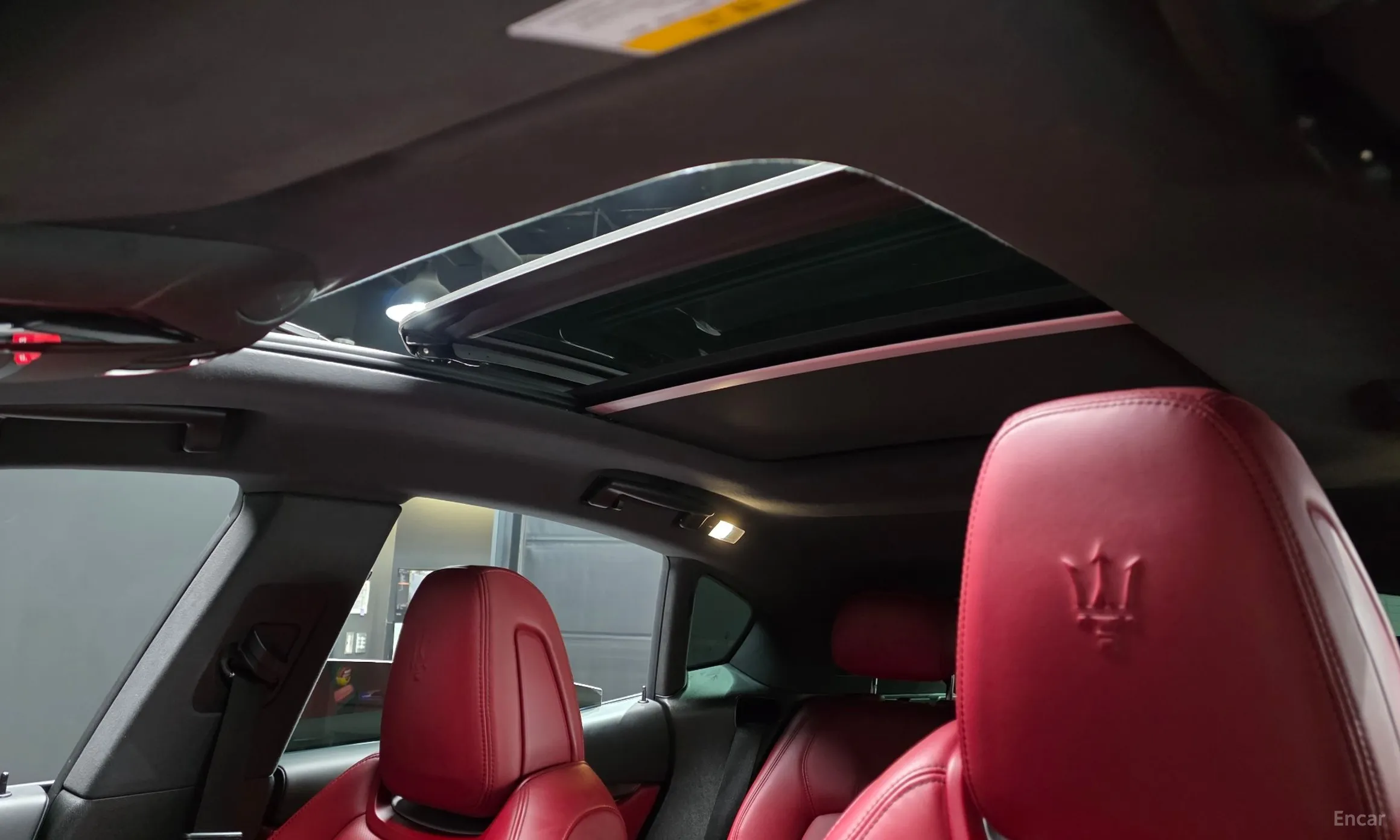 Maserati Levante превью 18