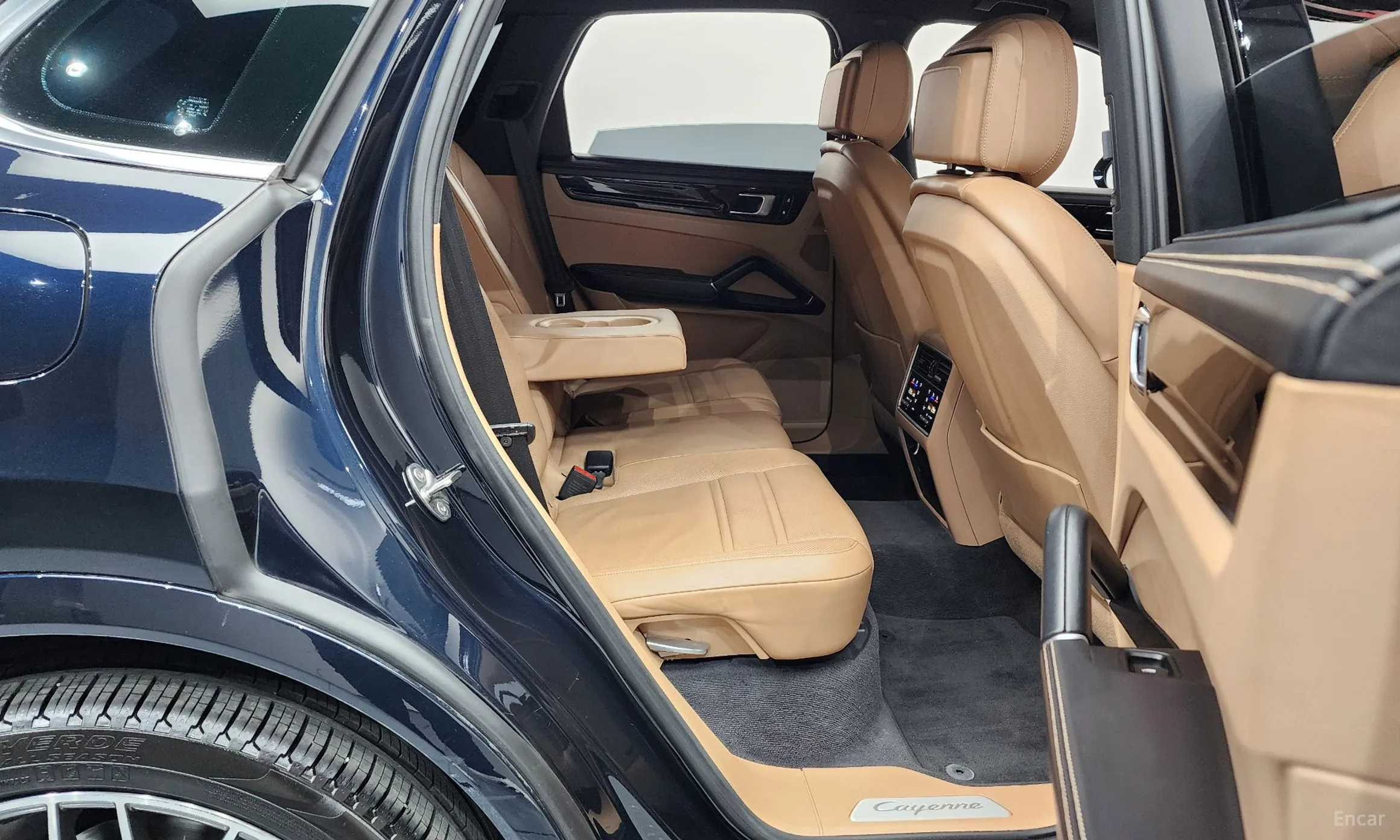 Porsche Cayenne (PO536) превью 12