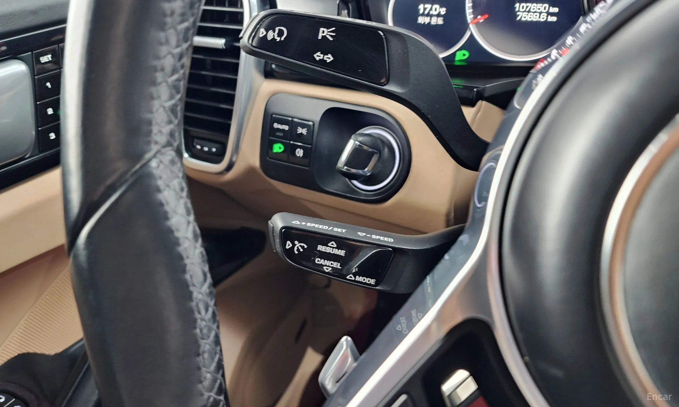 Porsche Cayenne (PO536) превью 14