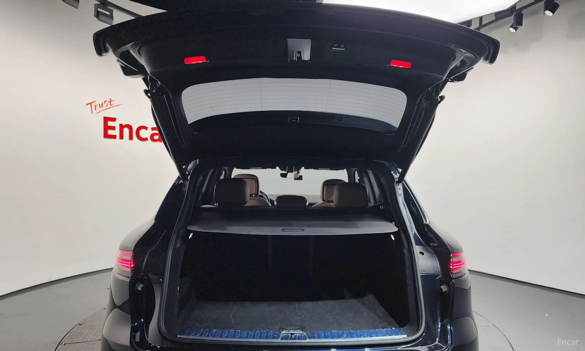 Porsche Cayenne (PO536) превью 20